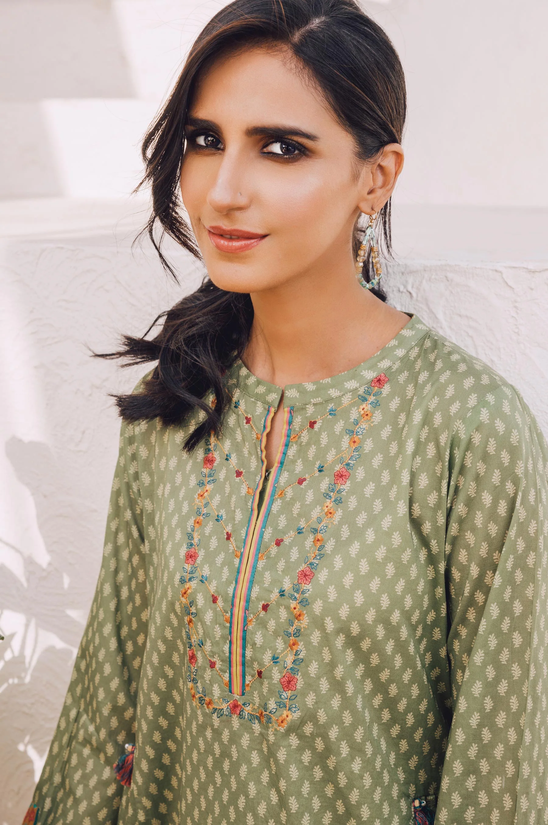 Stitched 1 Piece Embroidered Lawn Shirt - Image 5