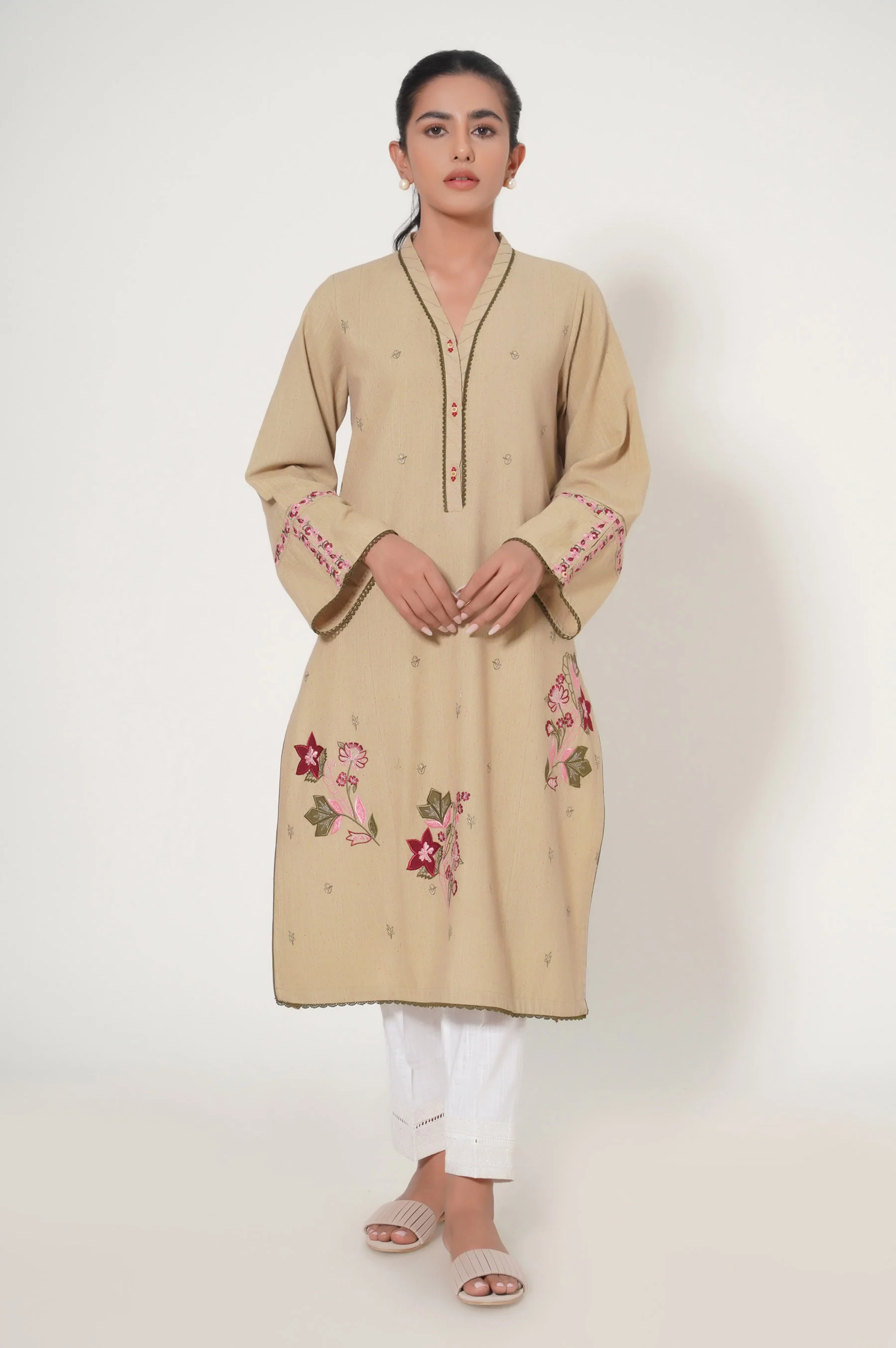 EMBROIDERED SHIRT