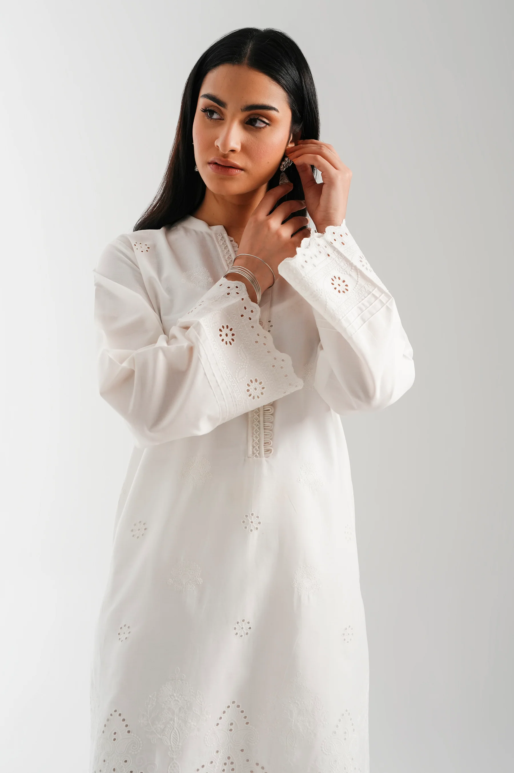 STITTCHED 1 PIECE EMBROIDERED POPLIN CHIKANKARI TOP - Image 4