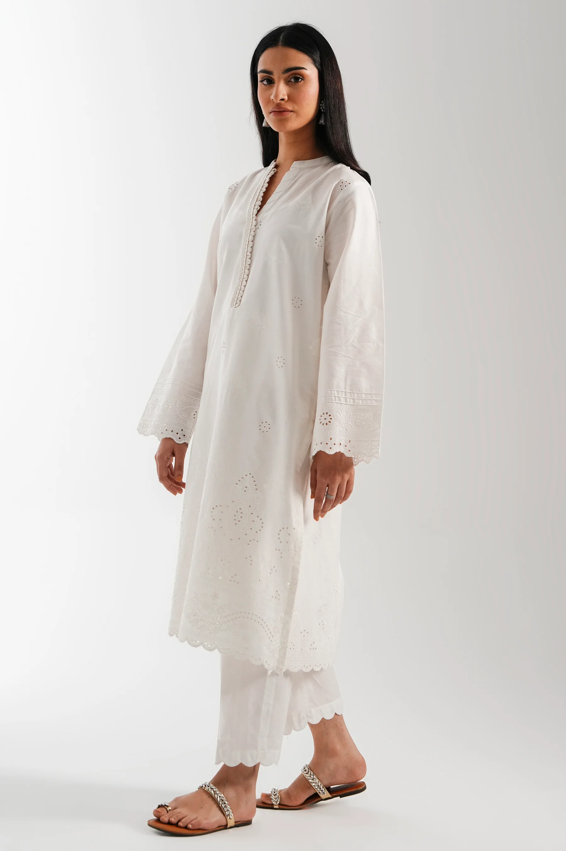 STITTCHED 1 PIECE EMBROIDERED POPLIN CHIKANKARI TOP - Image 5