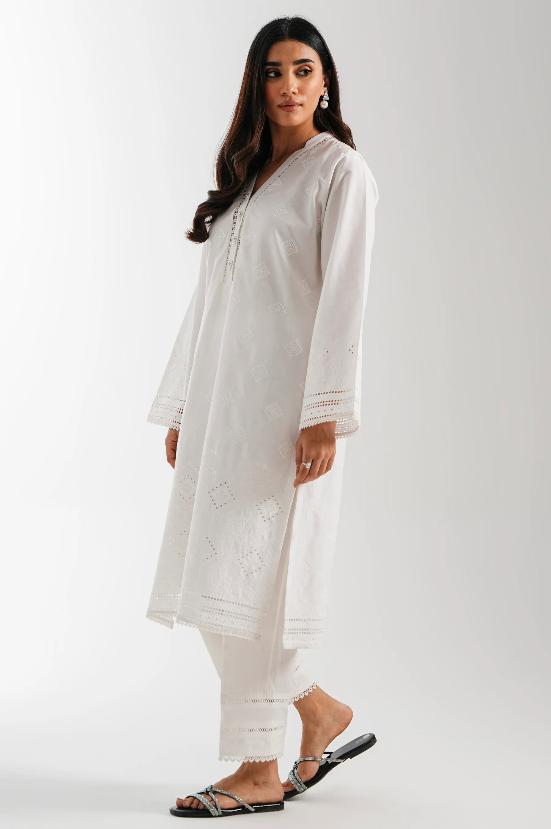 CHIKANKARI TOP - Image 3