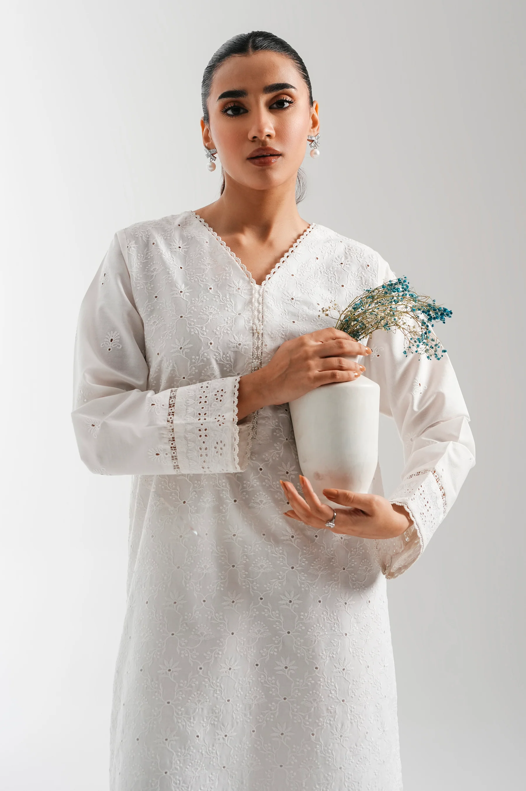 STITTCHED 1 PIECE EMBROIDERED POPLIN CHIKANKARI TOP - Image 3