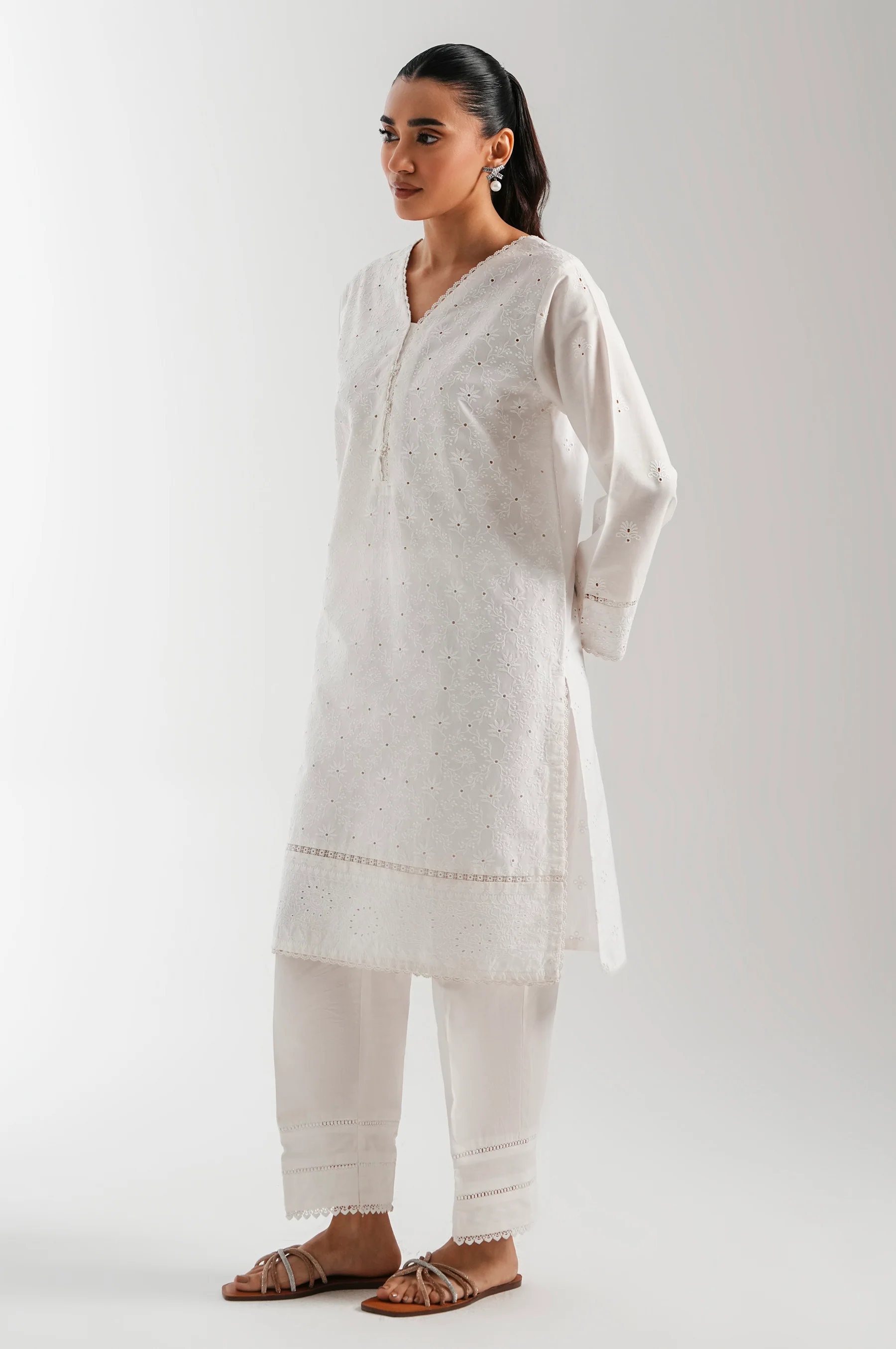 STITTCHED 1 PIECE EMBROIDERED POPLIN CHIKANKARI TOP - Image 4