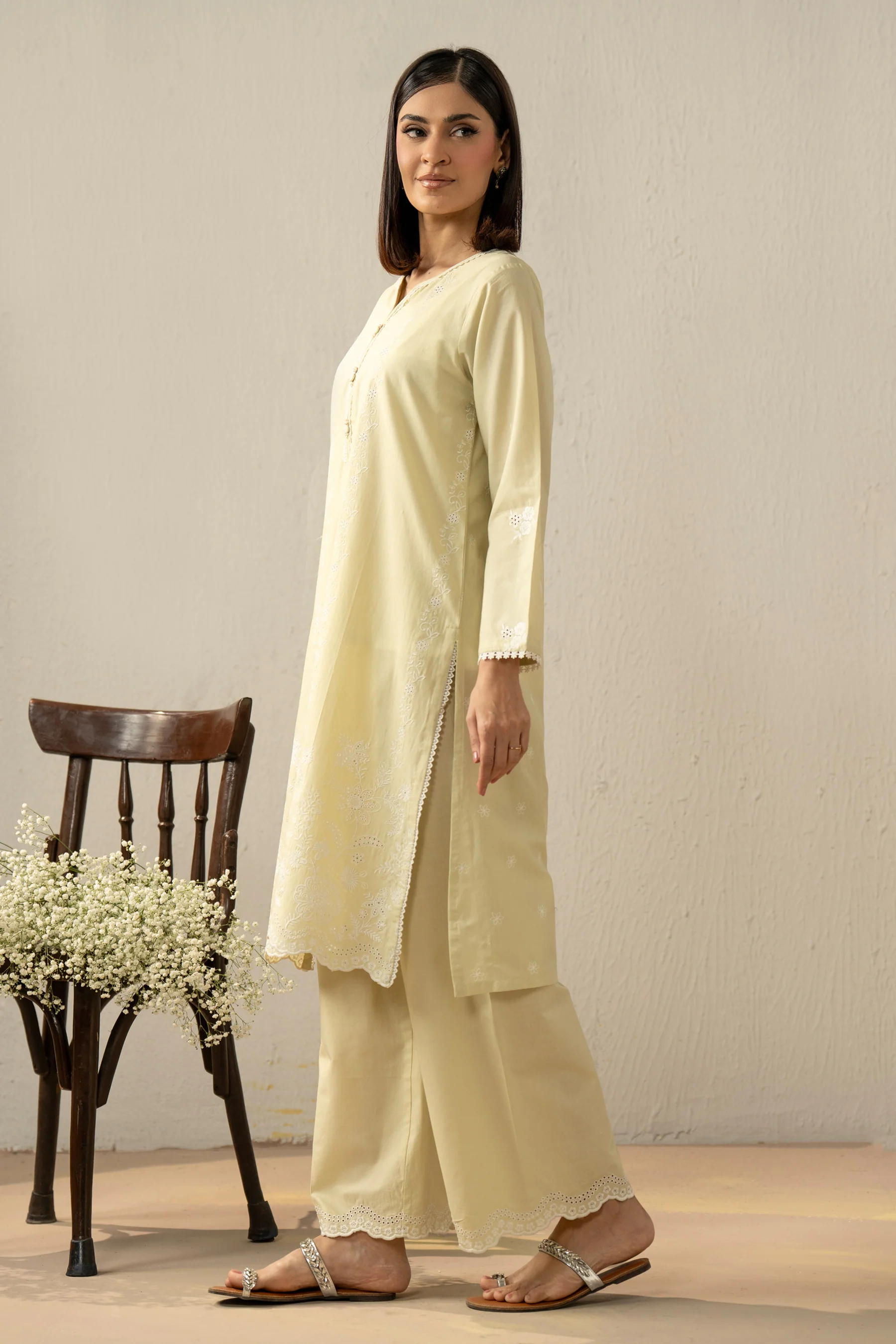 EMBROIDERED CHIKANKARI LAWN STITCHED 1 PIECE SHIRT (FACTORY E-OUTLET) - Image 4