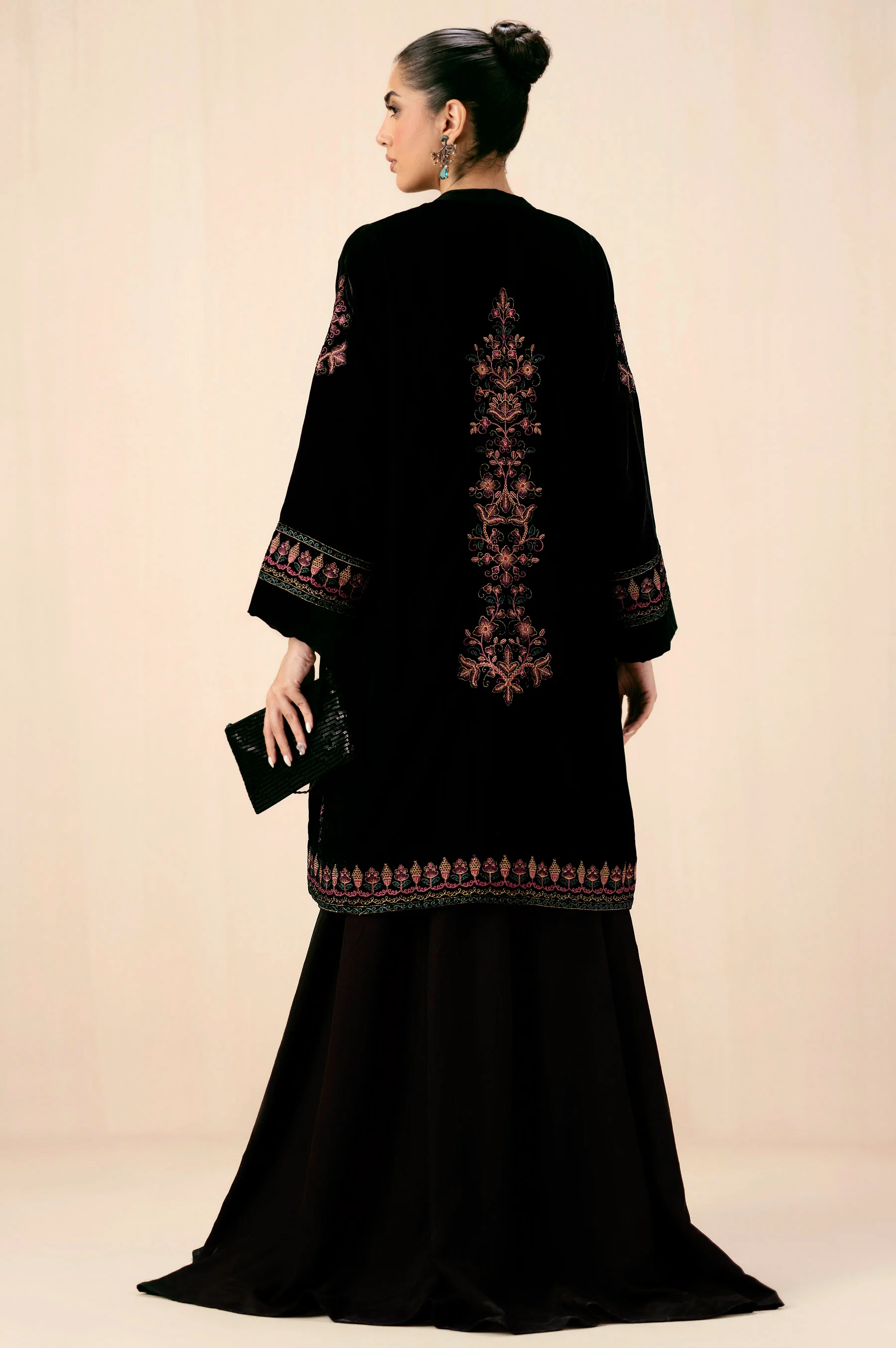 EMBROIDERED VELVET JACKET - Image 4