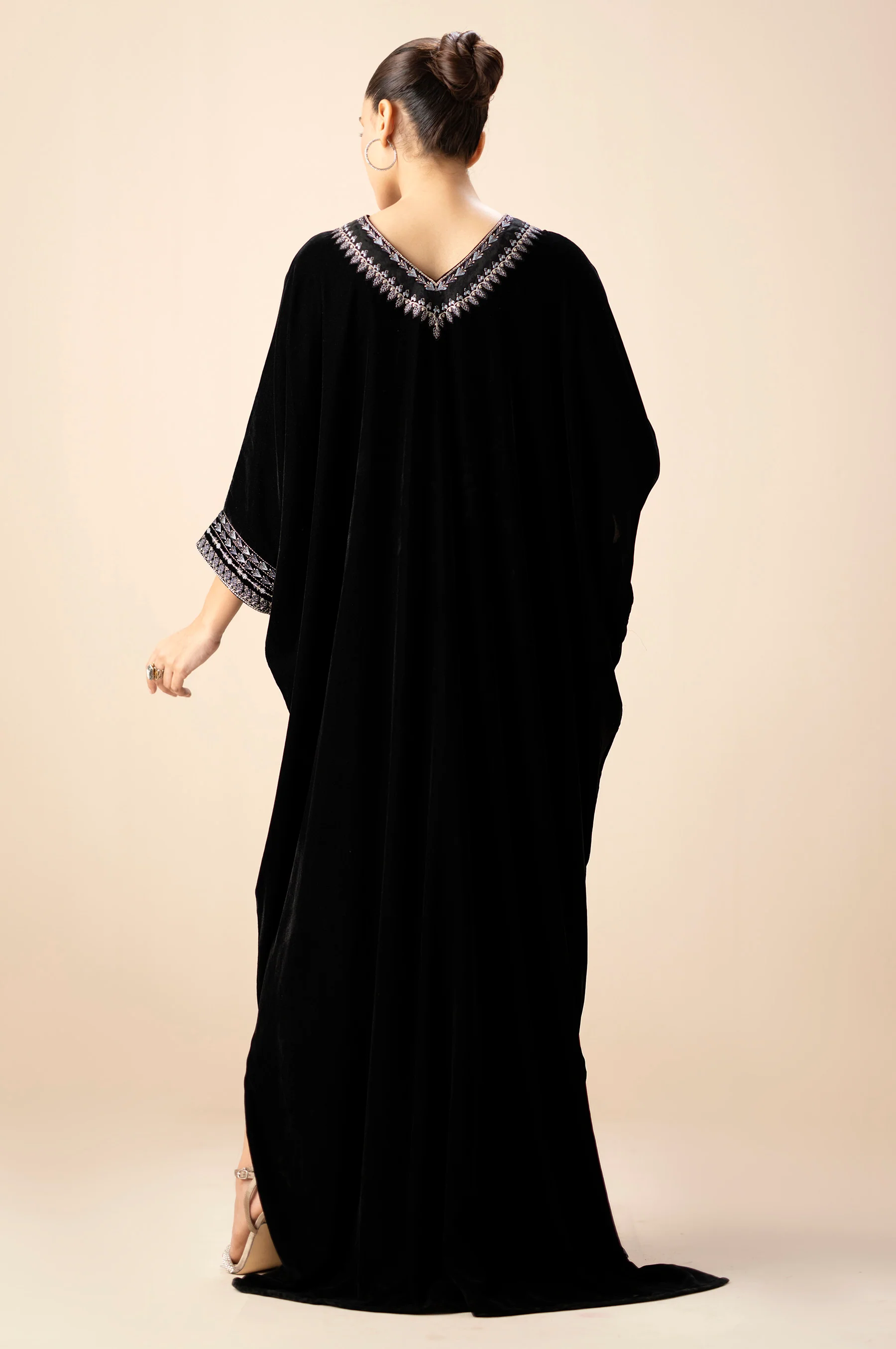 STITCHED EMBROIDERED KAFTAN - Image 5