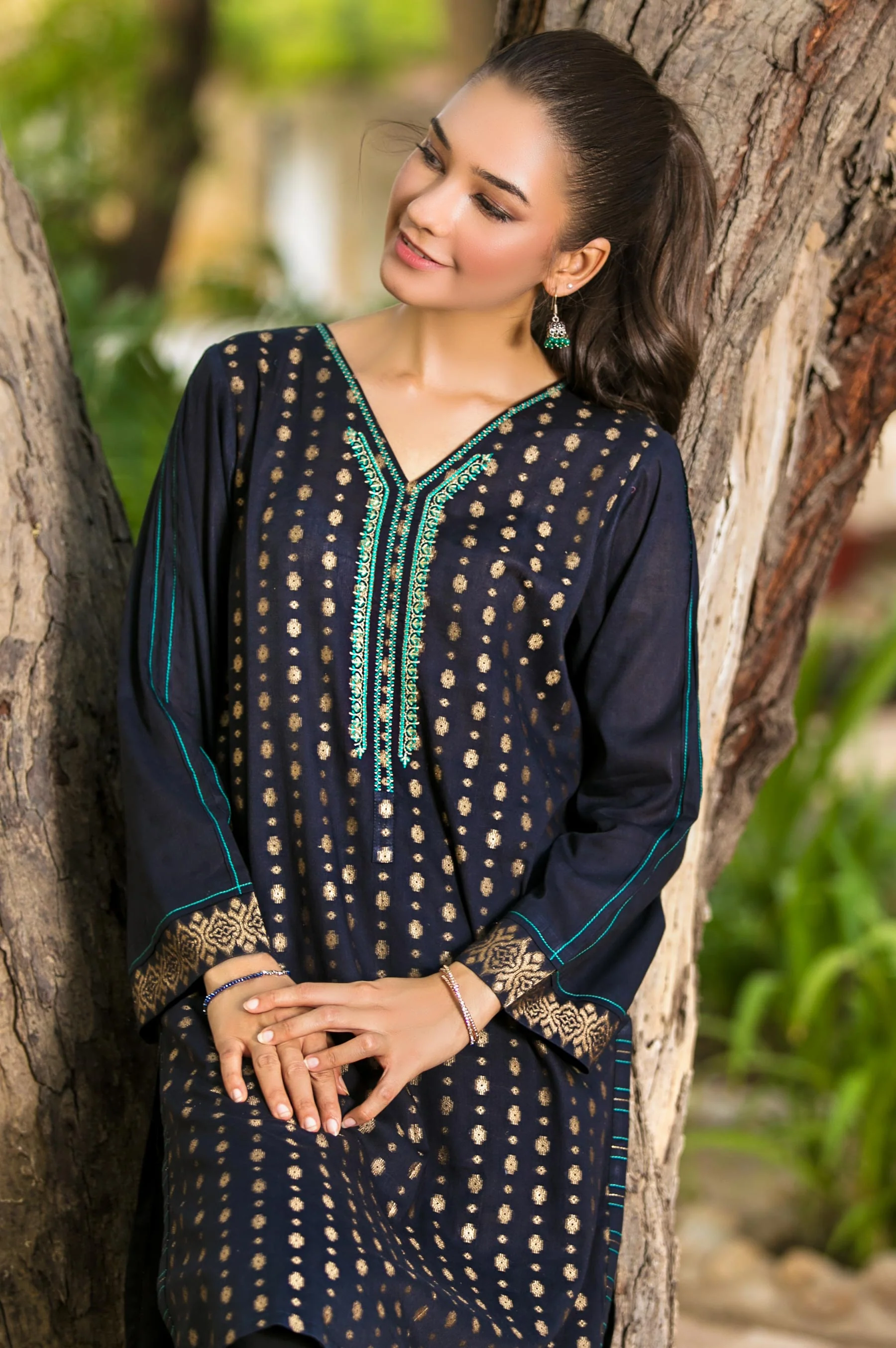 Stitched 1 Piece Embroidered Shirt - Image 4
