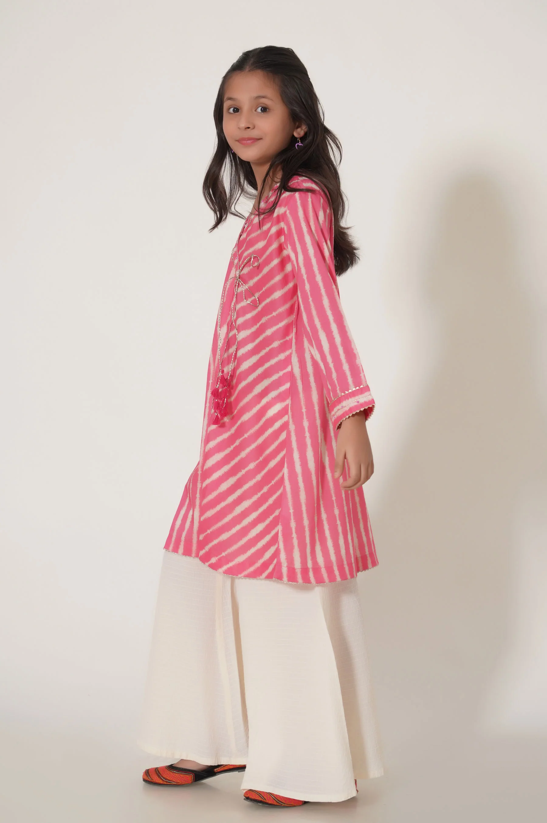 Stitched 1 Piece Embellished Lawn Shirt - Image 6
