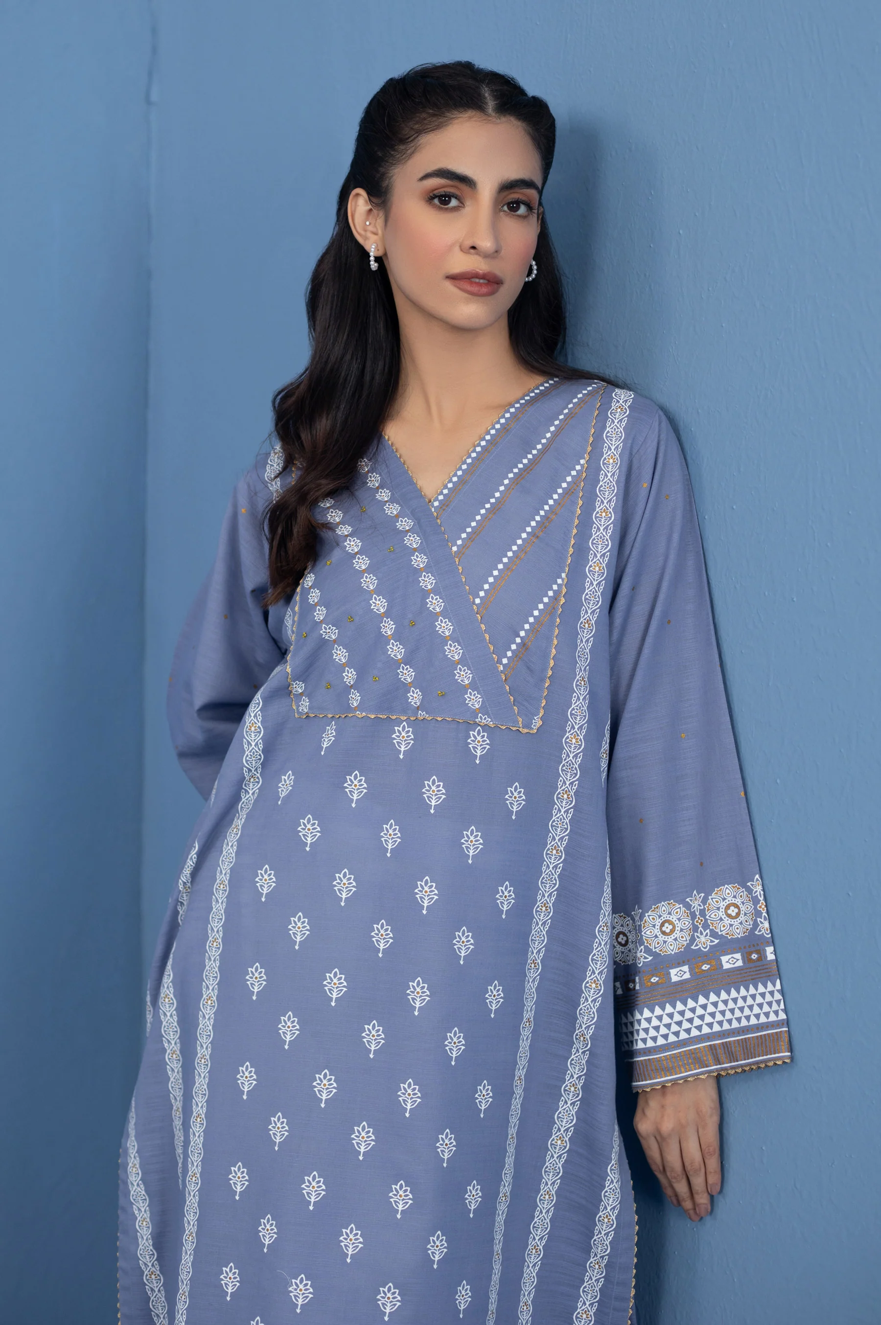 Stitched 1 Piece Paste Printed Khaddar Shirt - Image 4