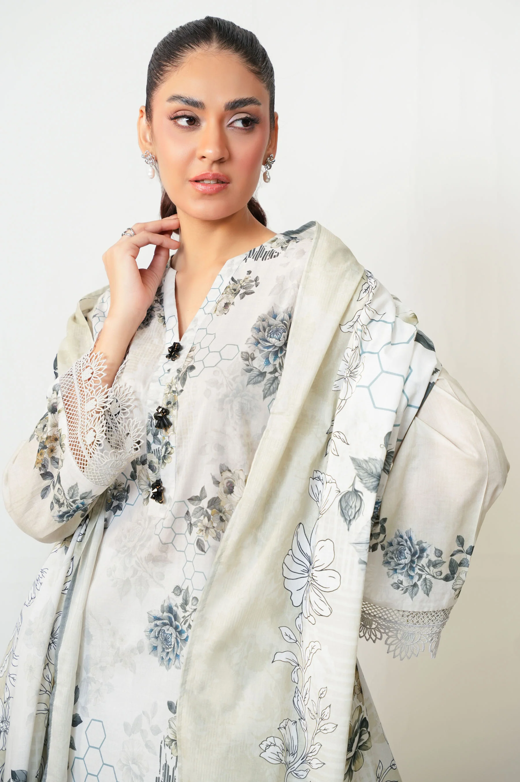 PRINTED LAWN STITCHED BOTTOM (FACTORY E-OUTLET) - Image 4