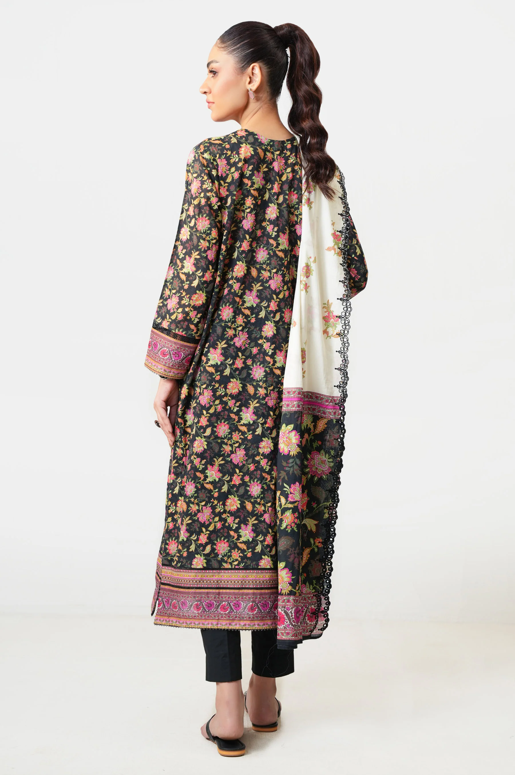 PRINTED LAWN STITCHED DUPATTA (FACTORY E-OUTLET) - Image 5