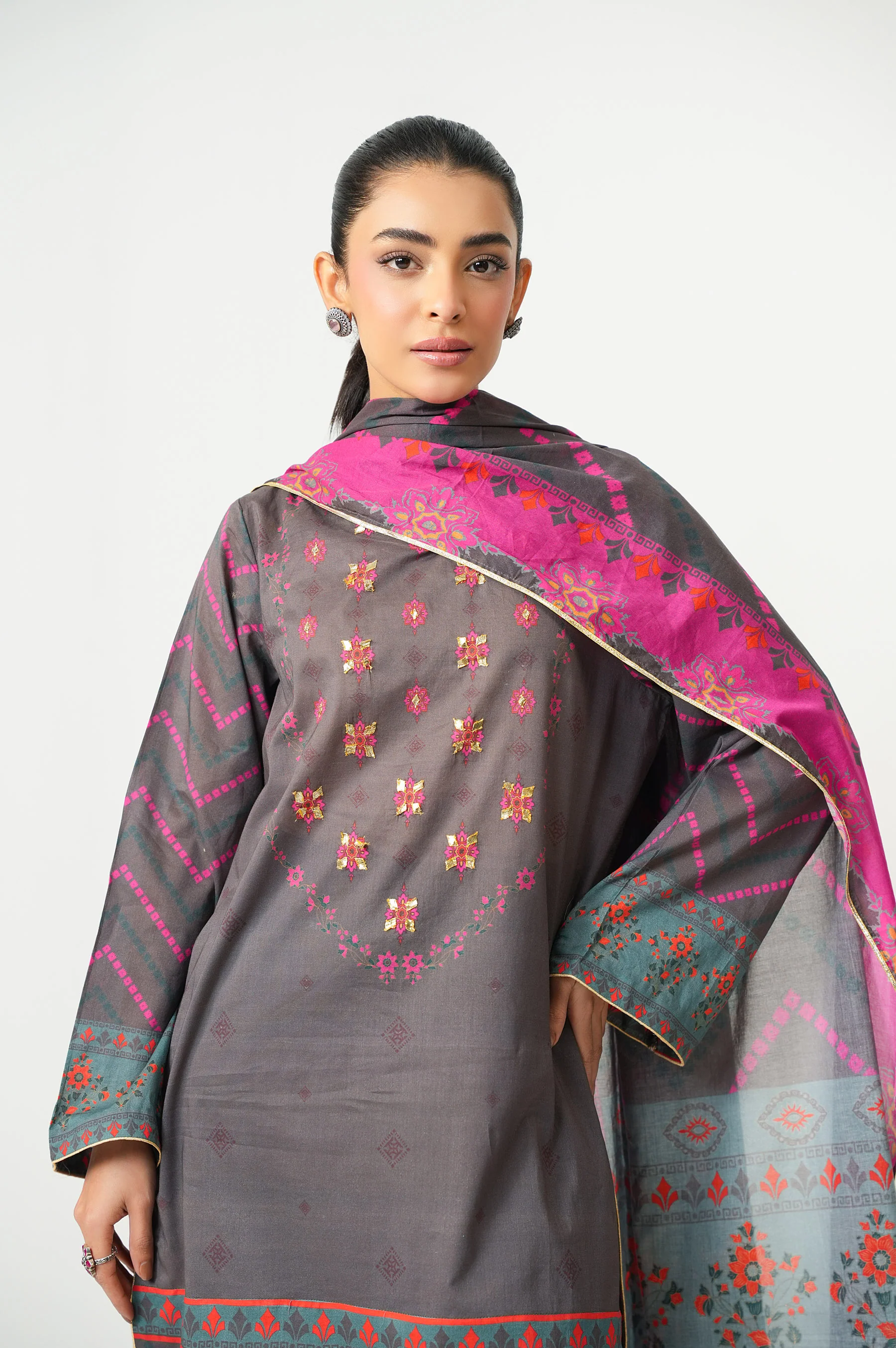 PRINTED LAWN STITCHED DUPATTA (FACTORY E-OUTLET) - Image 4