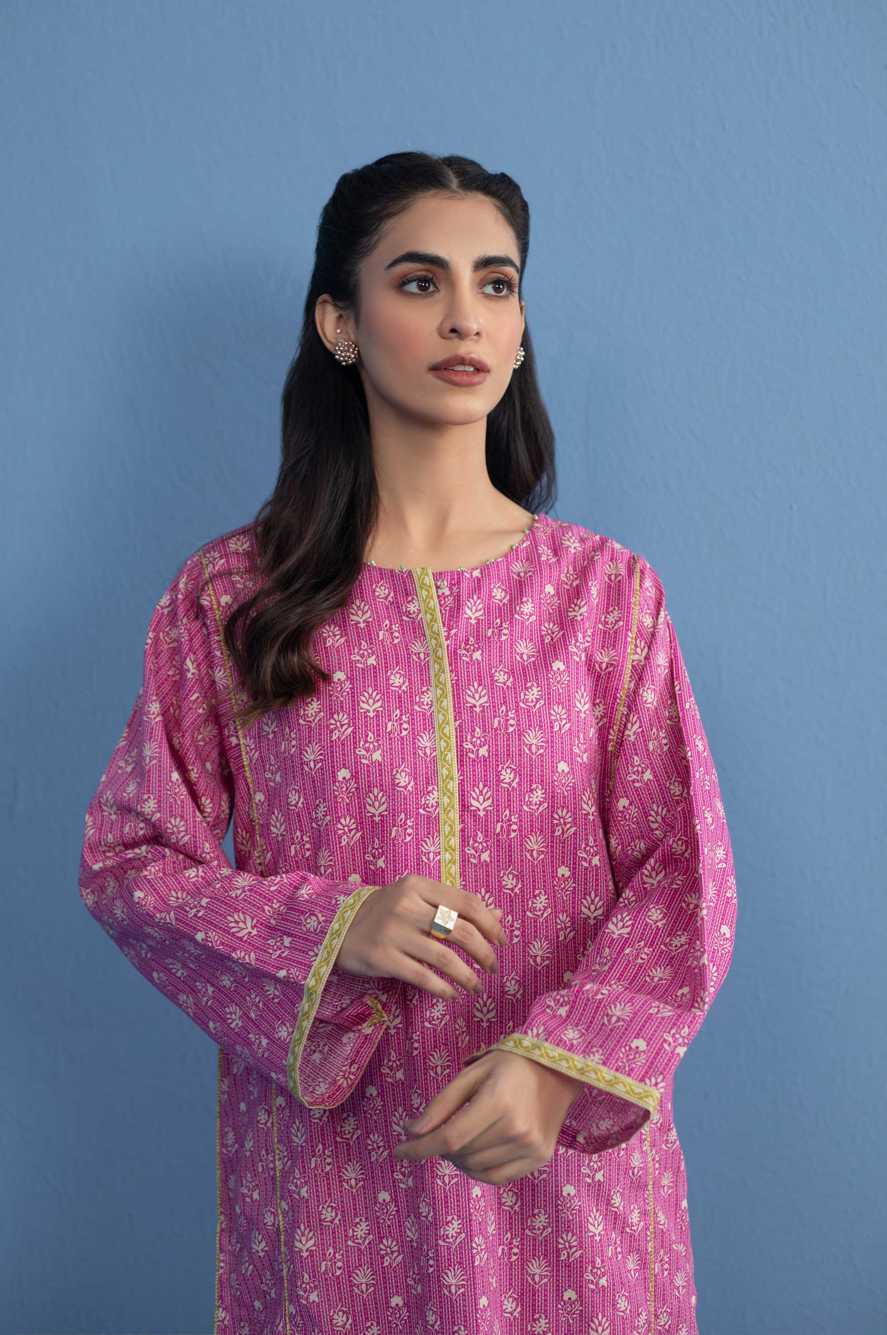 Stitched 1 Piece Printed Khaddar Shirt - Image 5