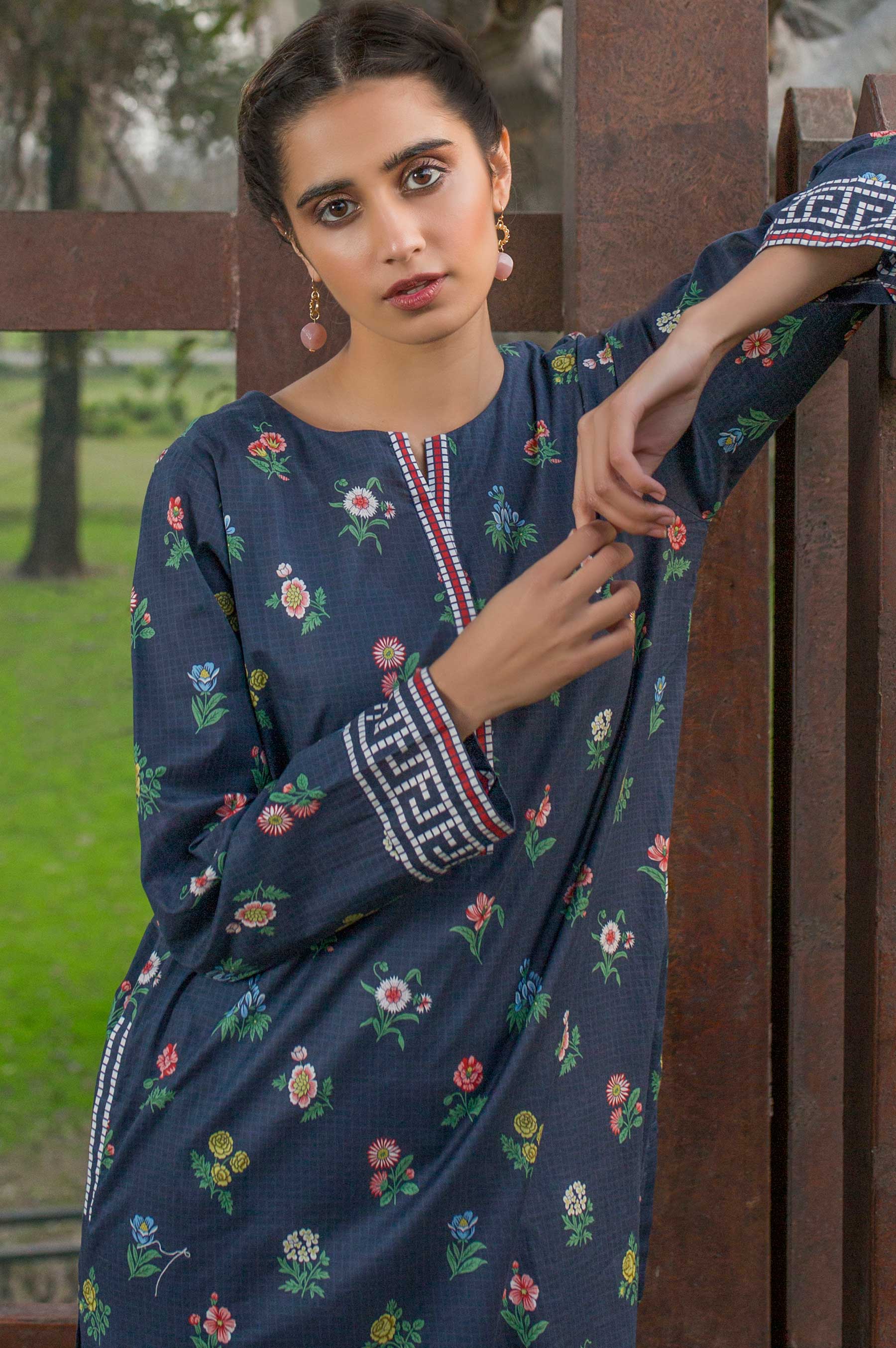 Stitched 1 Piece Printed Lawn Shirt - Image 3