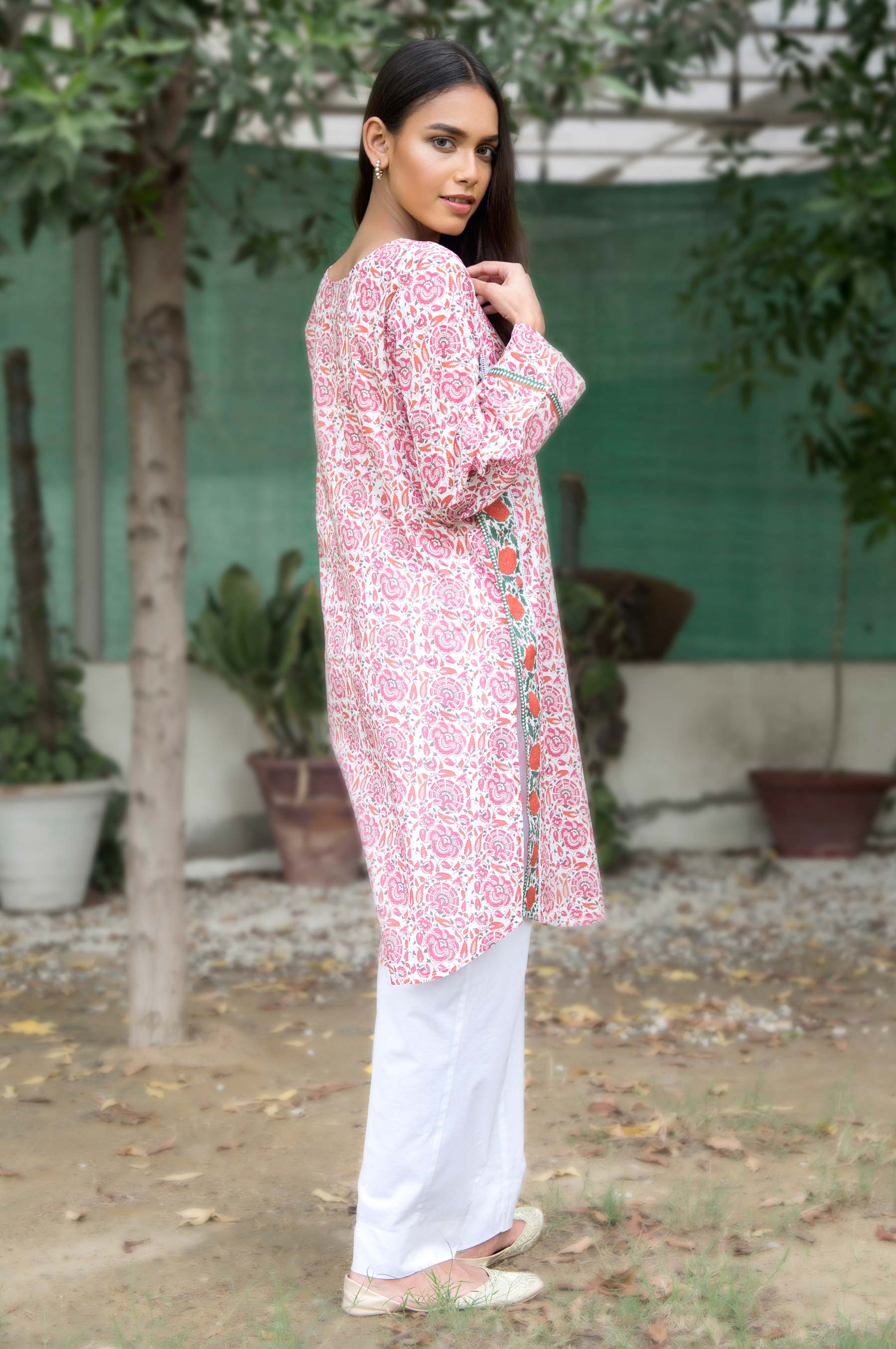 Stitched 1 Piece Printed Lawn Shirt - Image 2