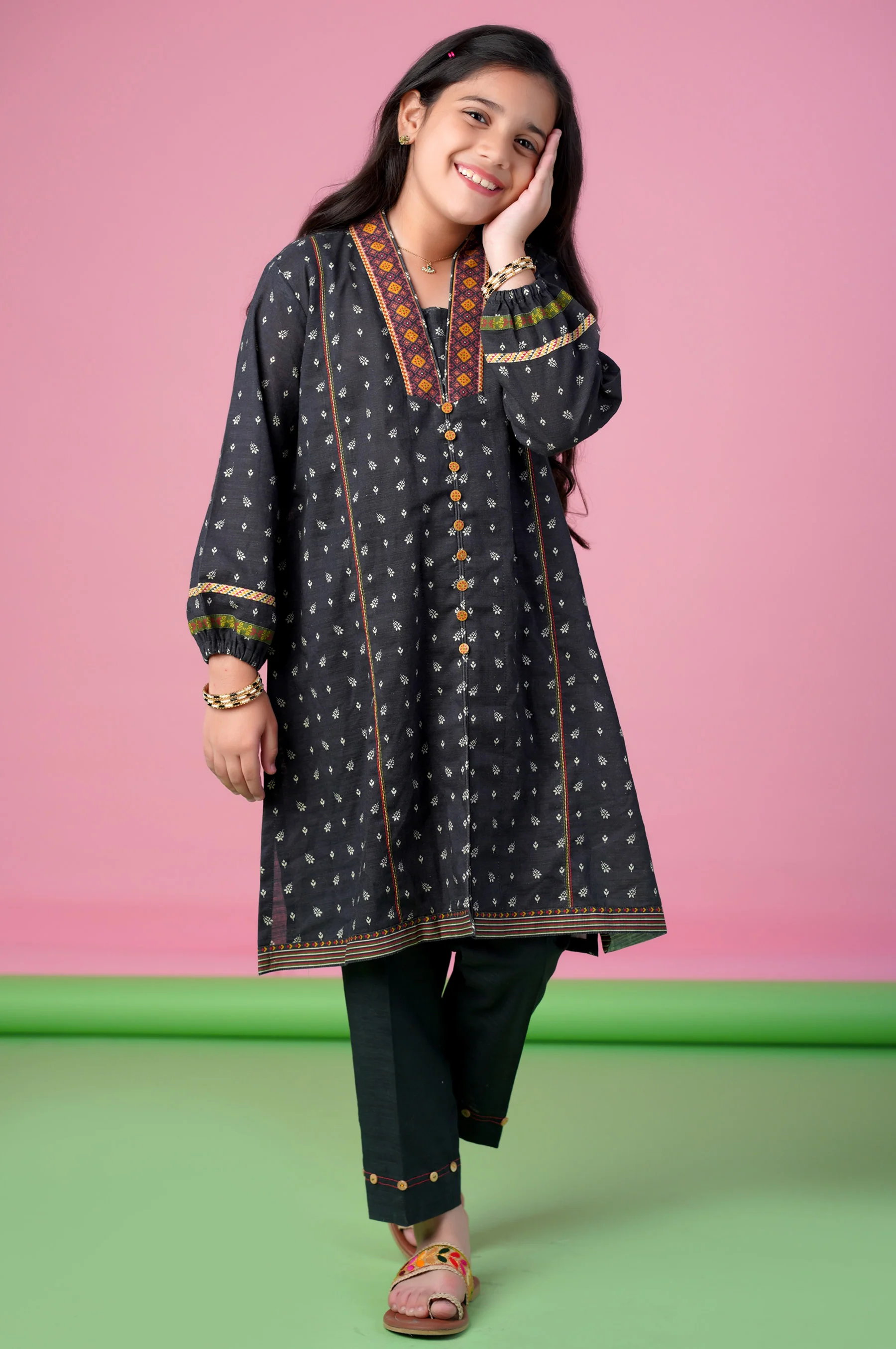 Stitched 1 Piece Printed Khaddar Shirt - Image 4