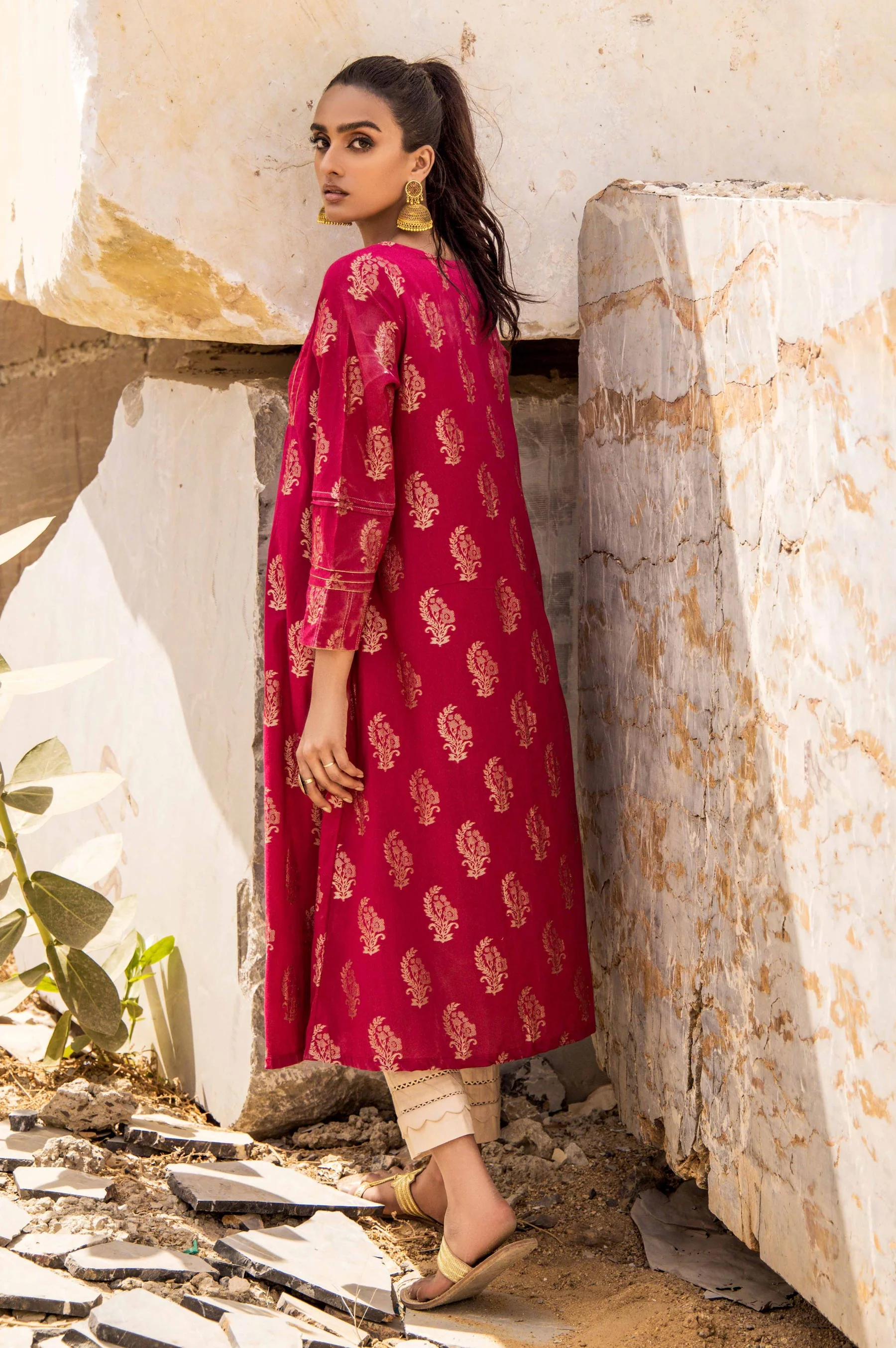 Stitched 1 Piece Satin Jacquard Shirt - Image 4