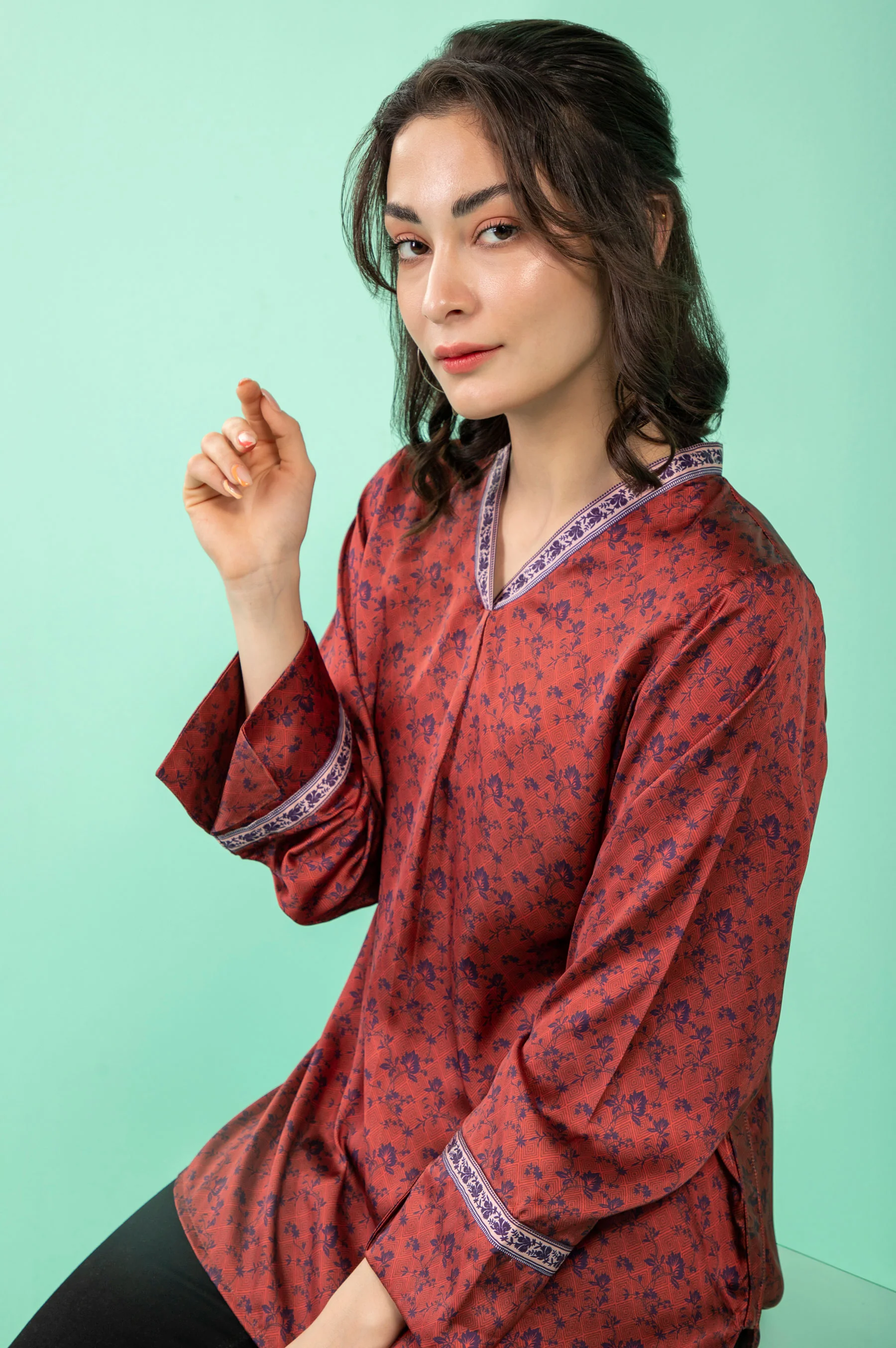 Stitched 1 Piece Embellished Silk Shirt - Image 5