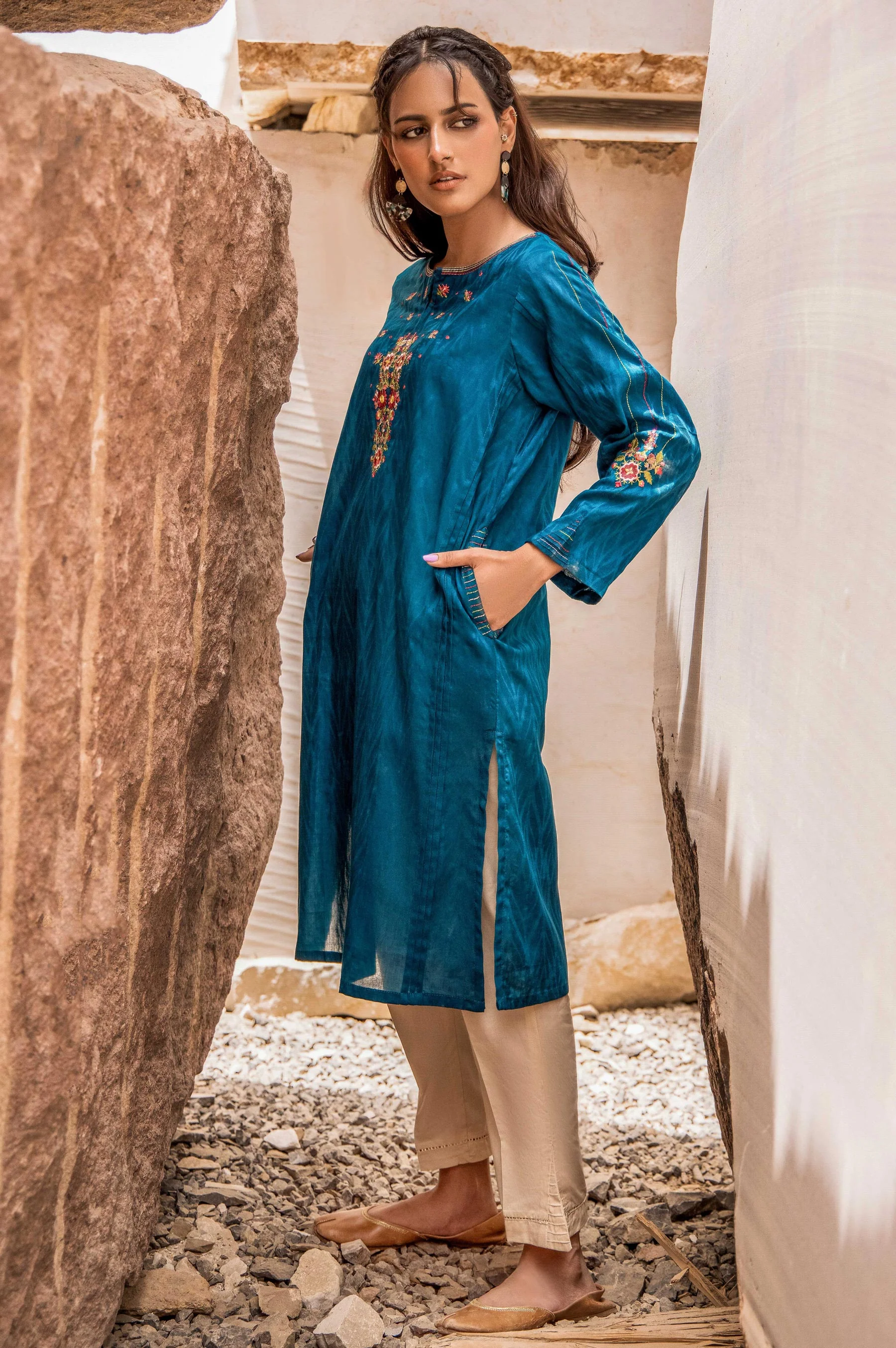 Stitched 1 Piece Embroidered Jacquard Shirt - Image 5