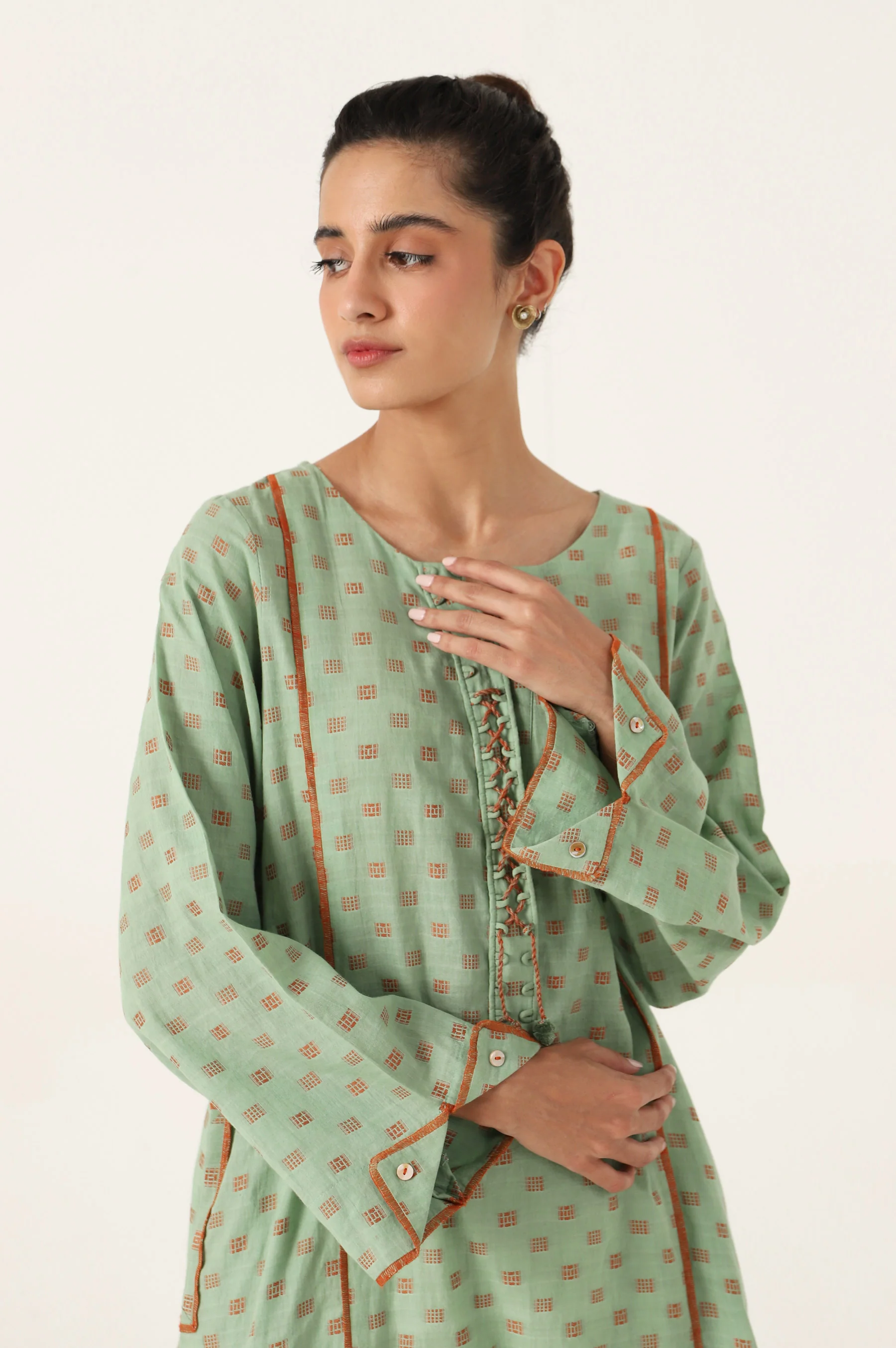 Stitched 1 Piece Stylized Jacquard Shirt - Image 3