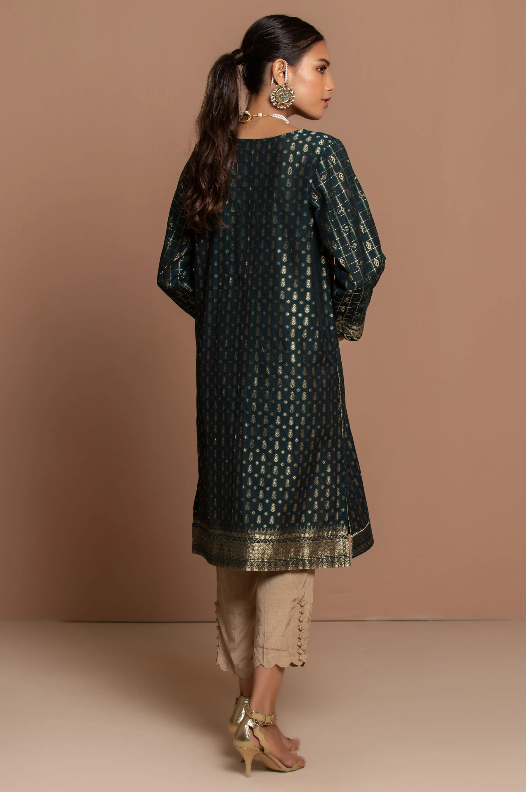 Stitched 1 Piece Yarn Dyed Jacquard Shirt - Image 2