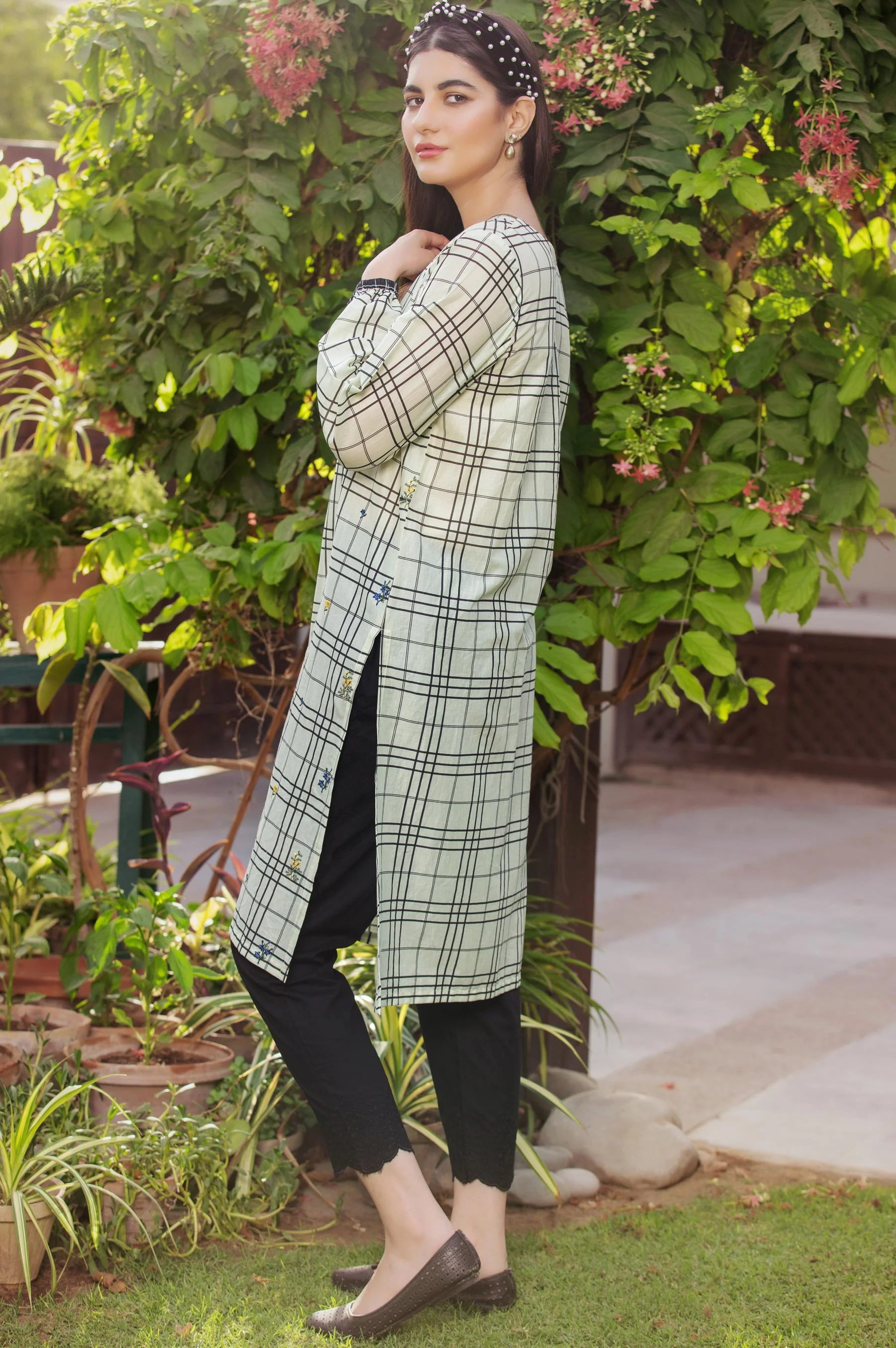 Stitched 1 Piece Embroidered Yarn Dyed Shirt - Image 3