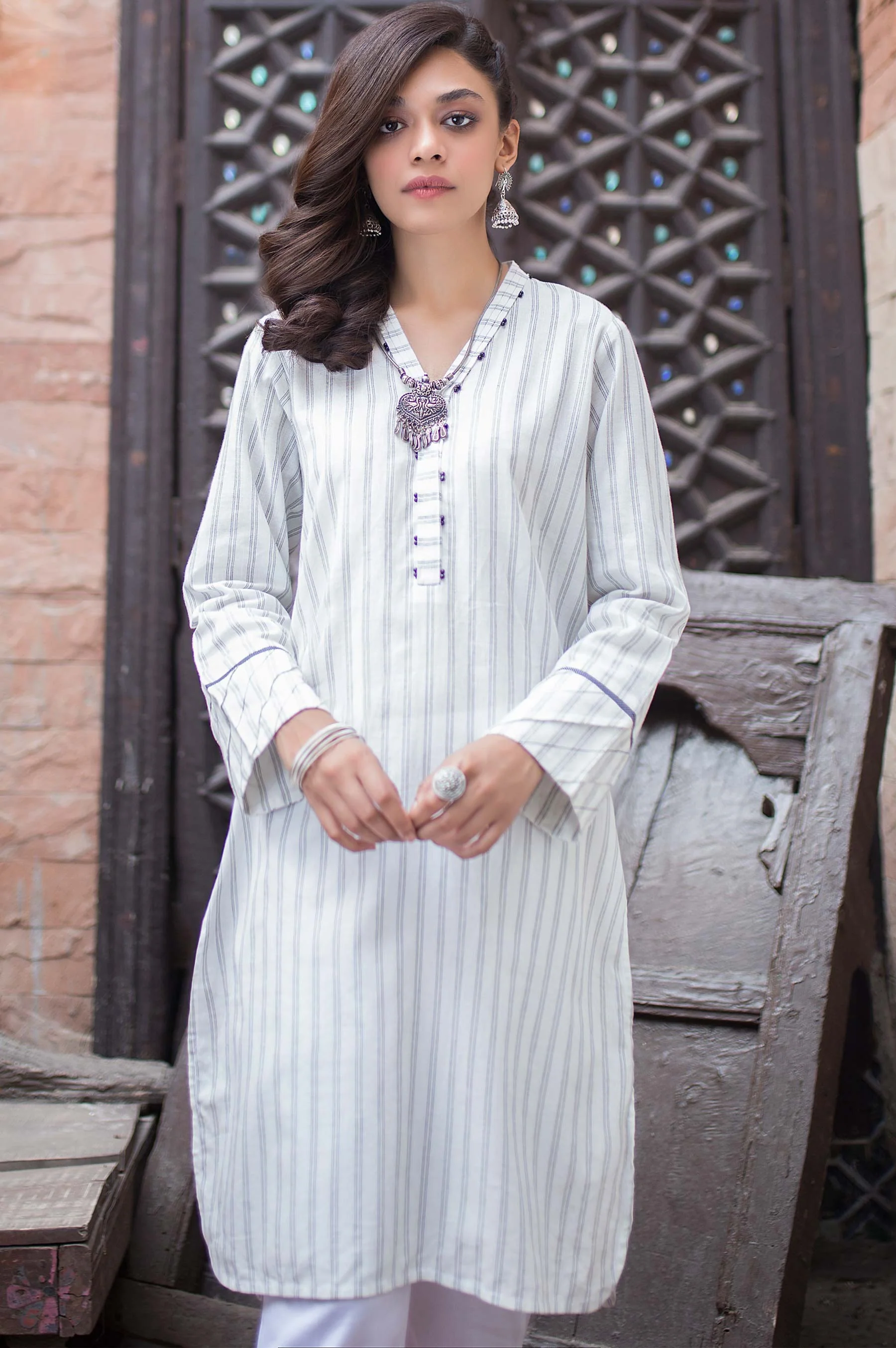 Stitched 1 Piece Yarn Dyed Shirt - Image 3