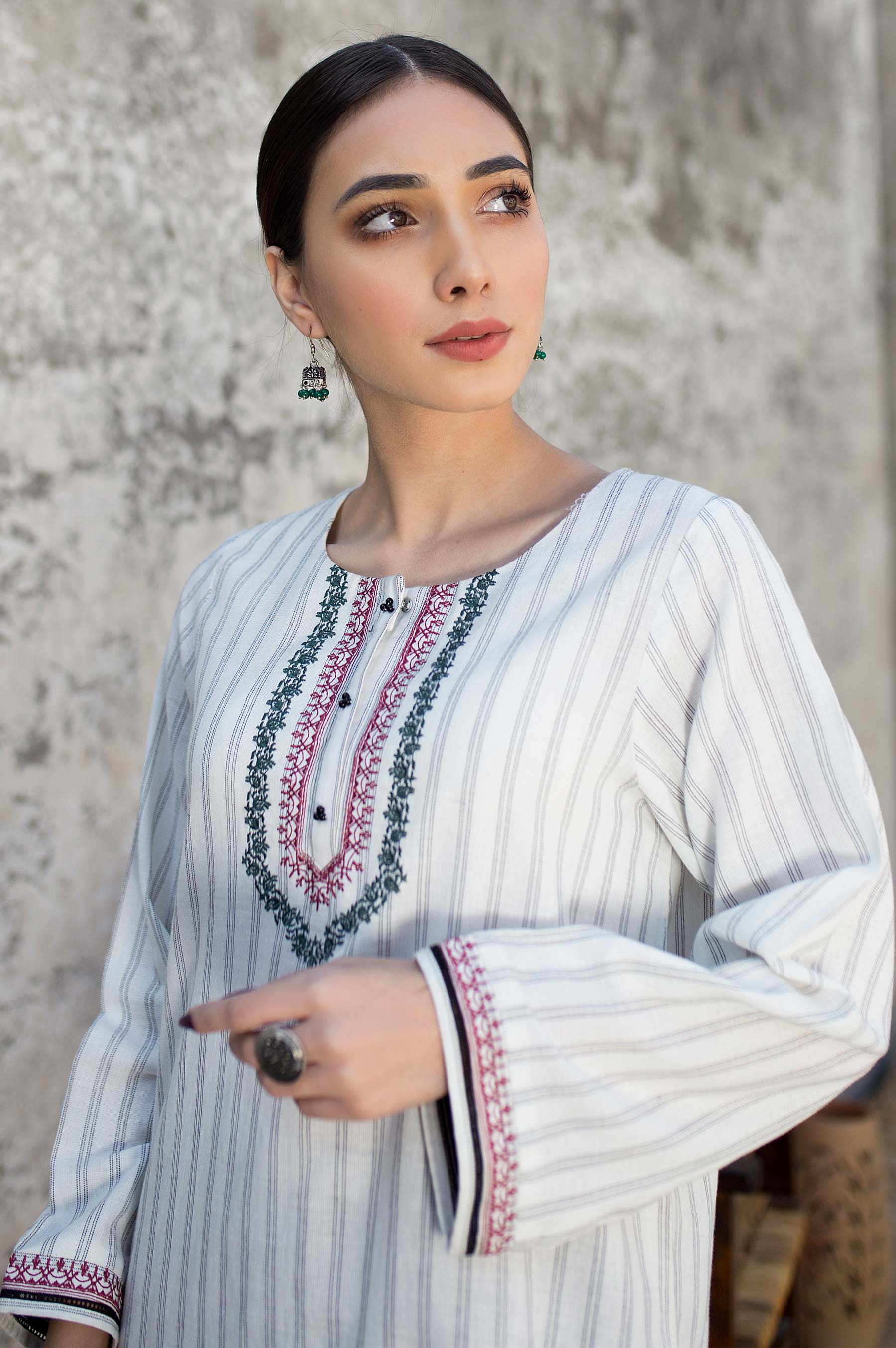 Stitched 1 Piece Yarn Dyed Shirt - Image 3