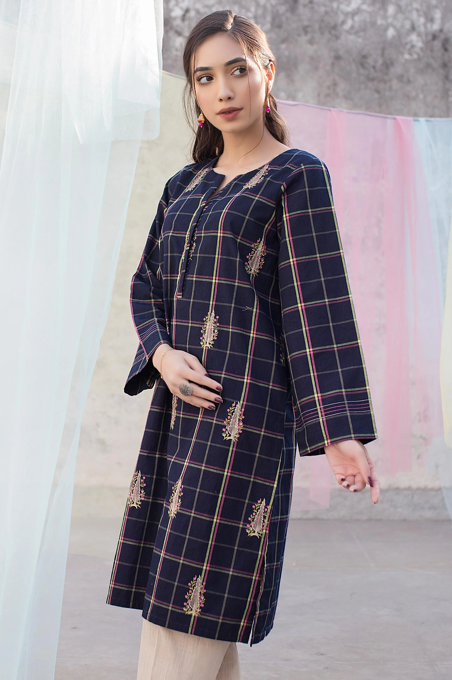 Stitched 1 Piece Yarn Dyed Shirt - Image 3