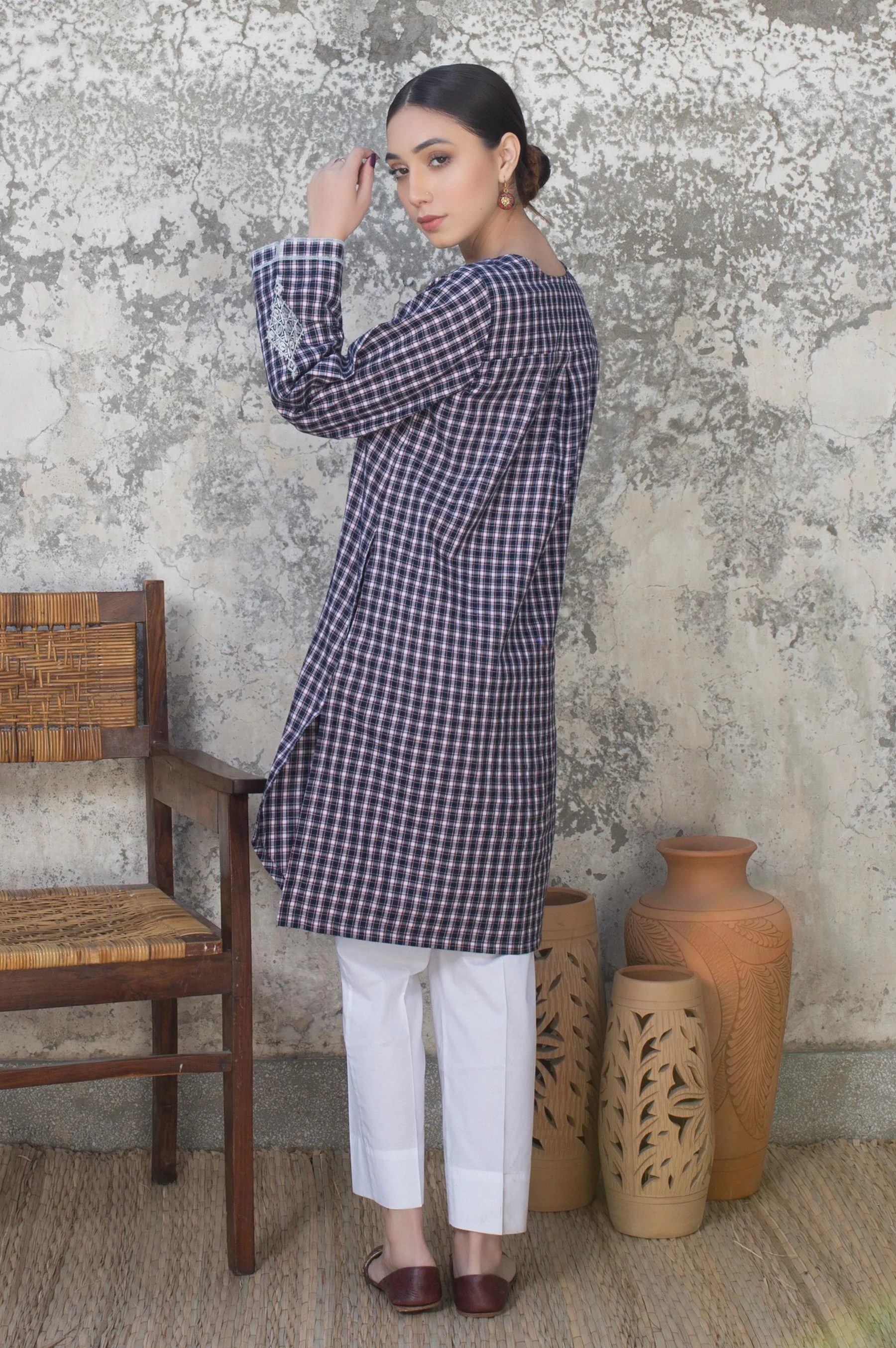 Stitched 1 Piece Yarn Dyed Shirt - Image 2