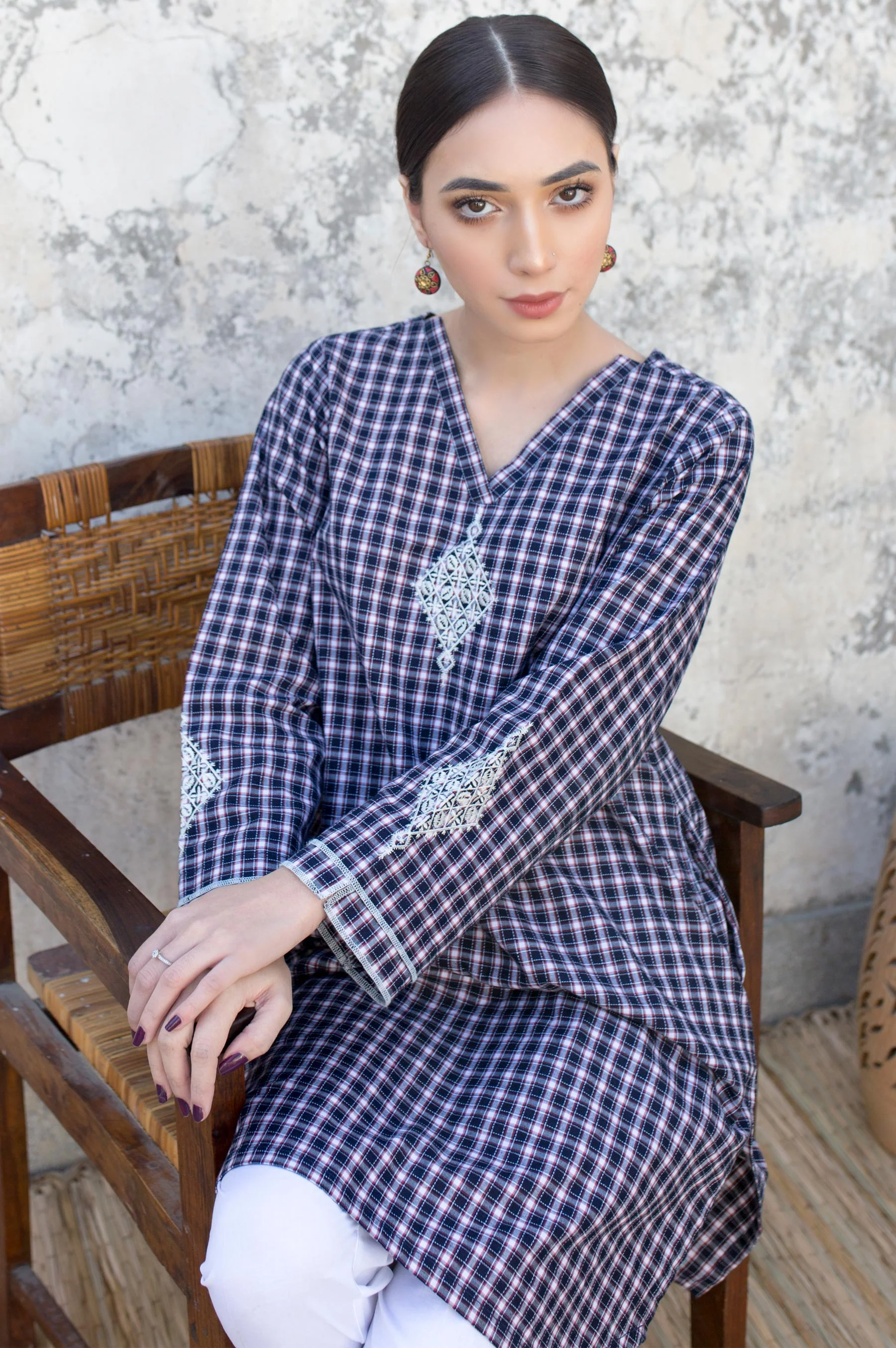 Stitched 1 Piece Yarn Dyed Shirt - Image 4