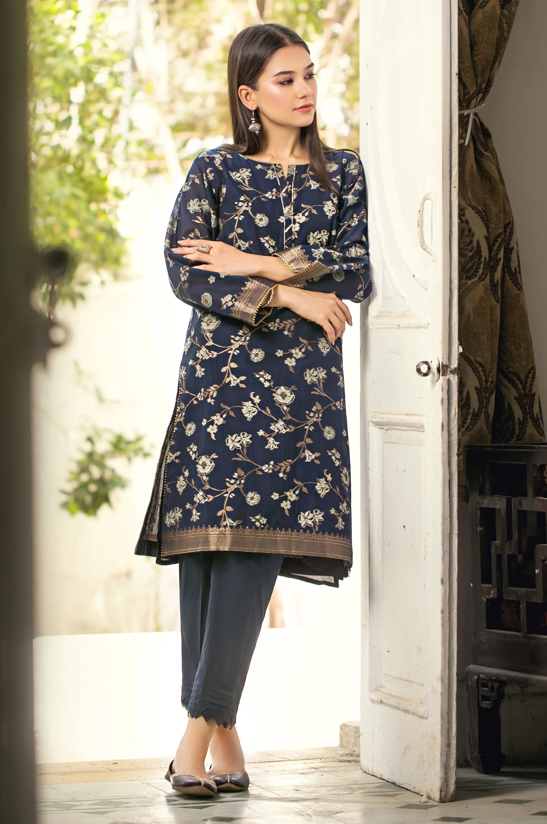 Stitched 1 Piece Yarn Dyed Weave Jacquard Shirt - Image 4