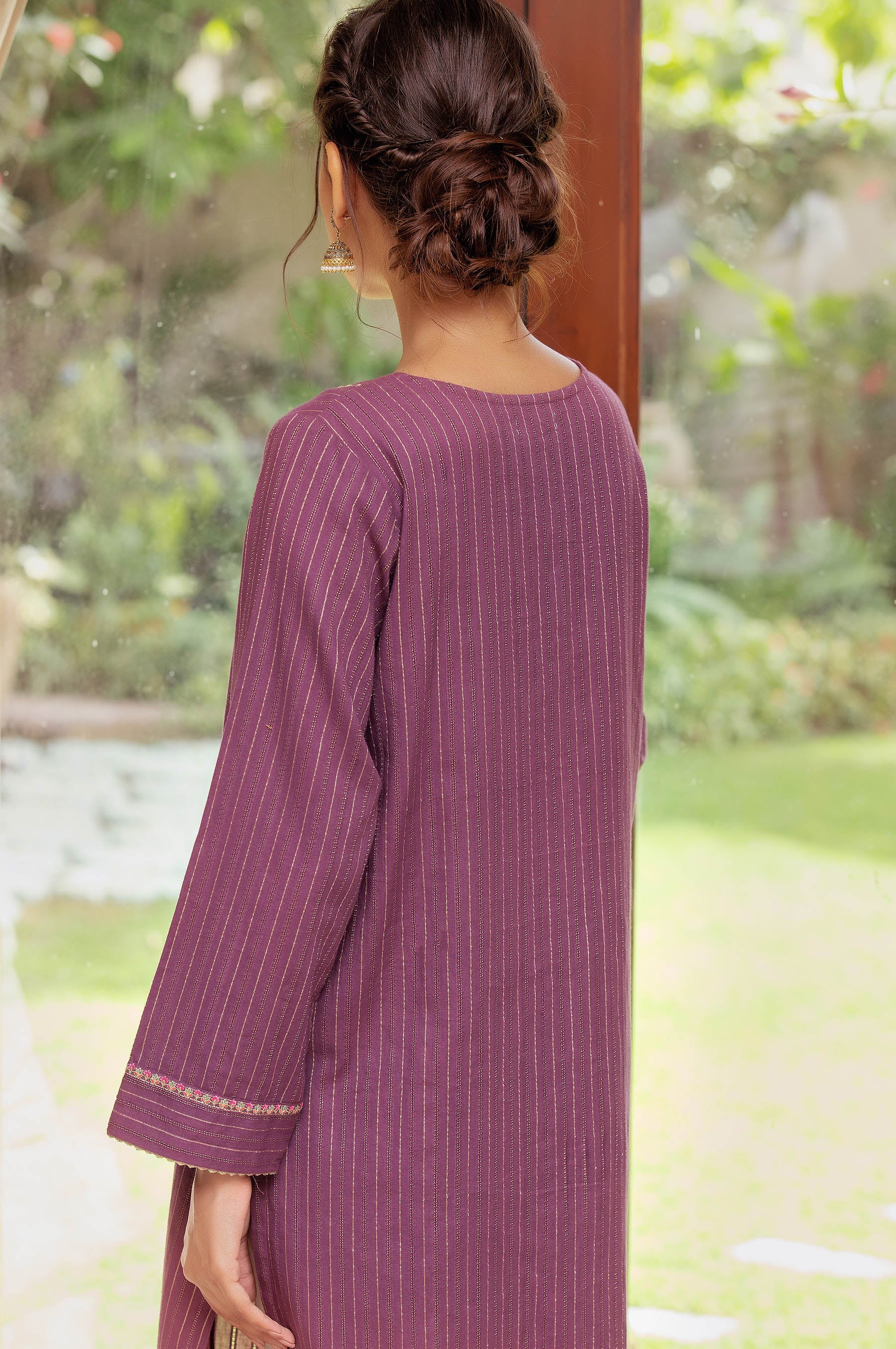 Stitched 1 Piece Embroidered Zari Tarkashi Top - Image 4