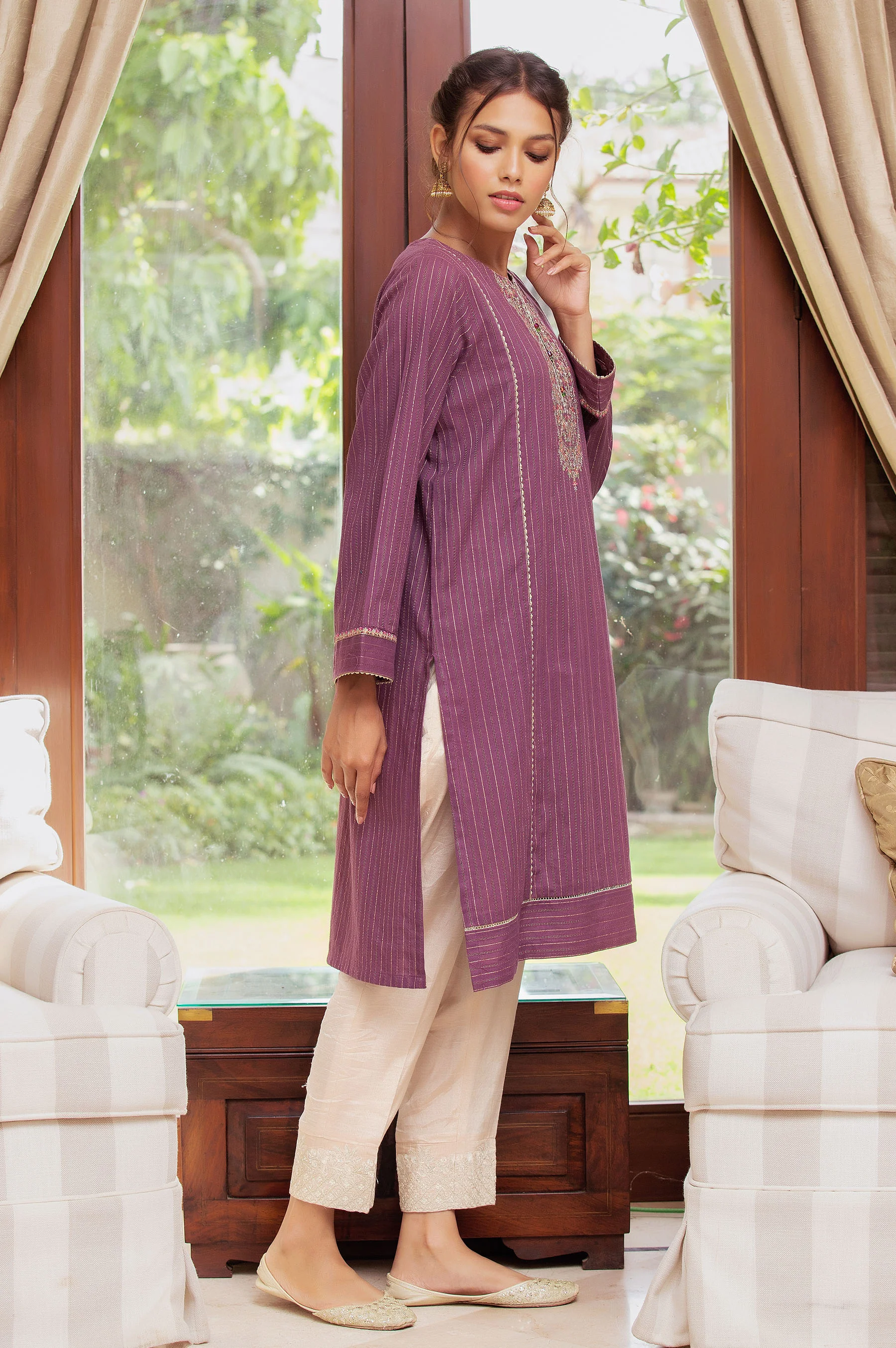 Stitched 1 Piece Embroidered Zari Tarkashi Top - Image 6