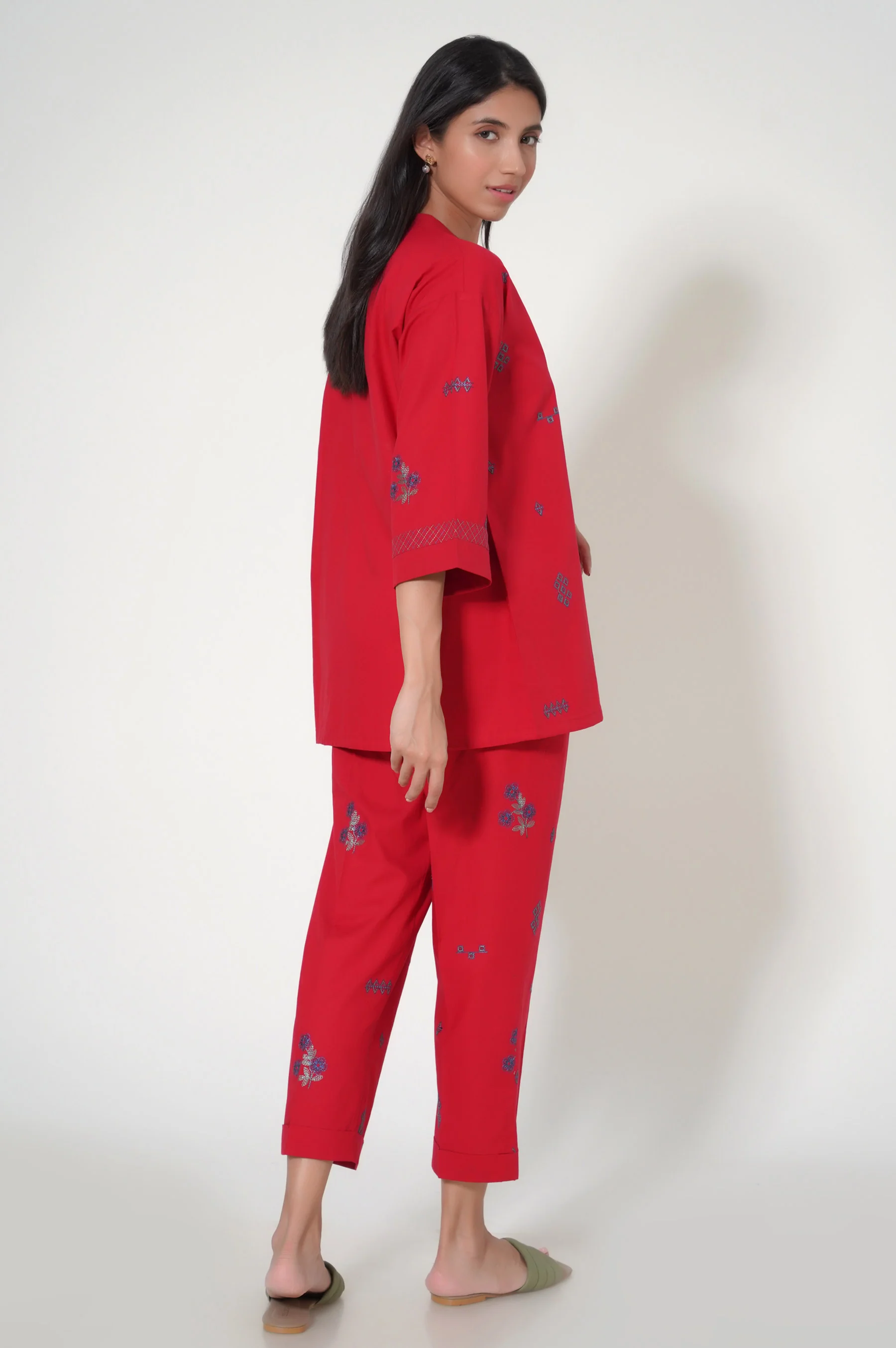 Stitched 2 Piece Cambric Co-ord Set - Image 4