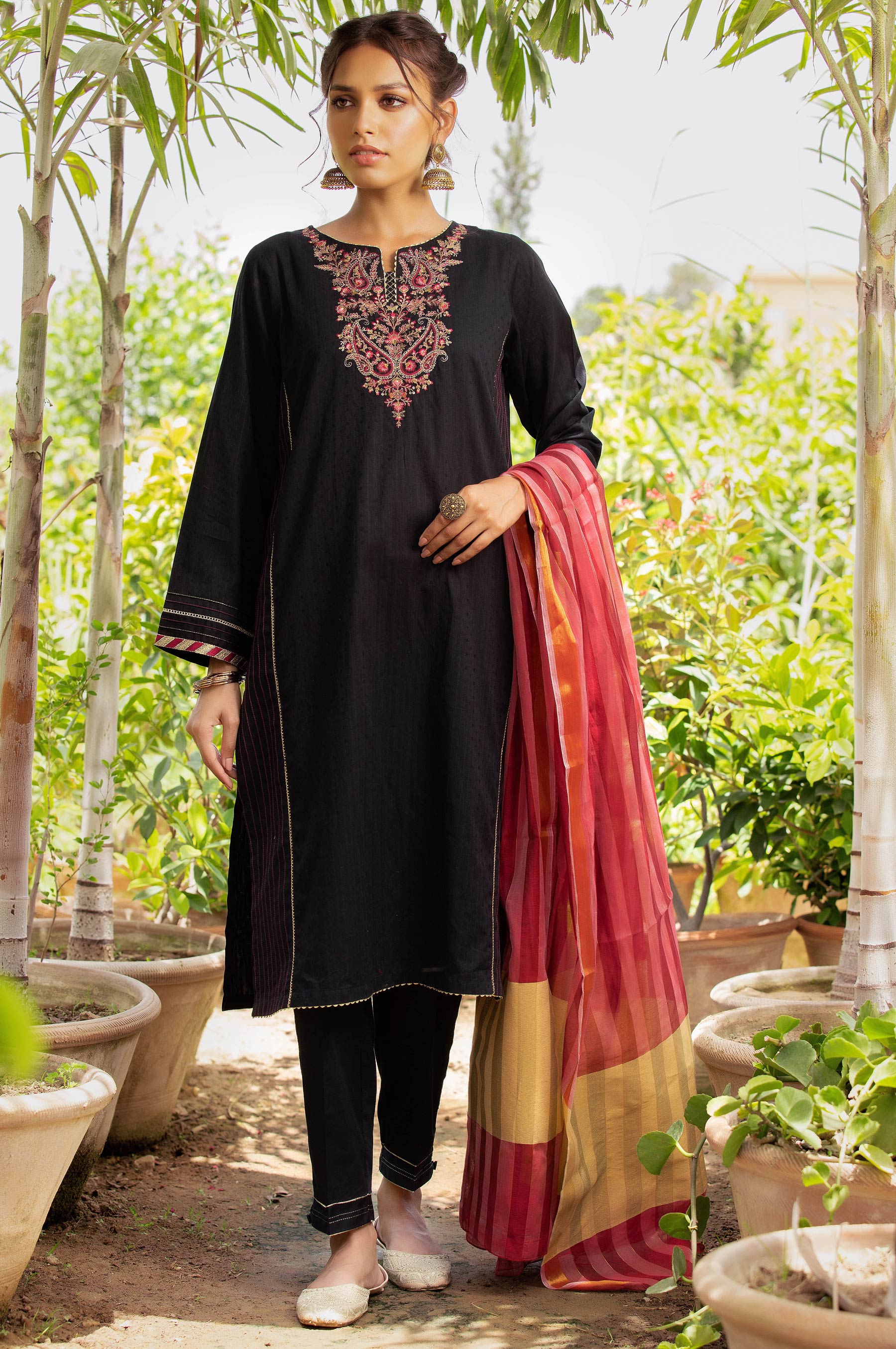 Stitched 2 Piece Chikan Tarkashi Suit - Image 2