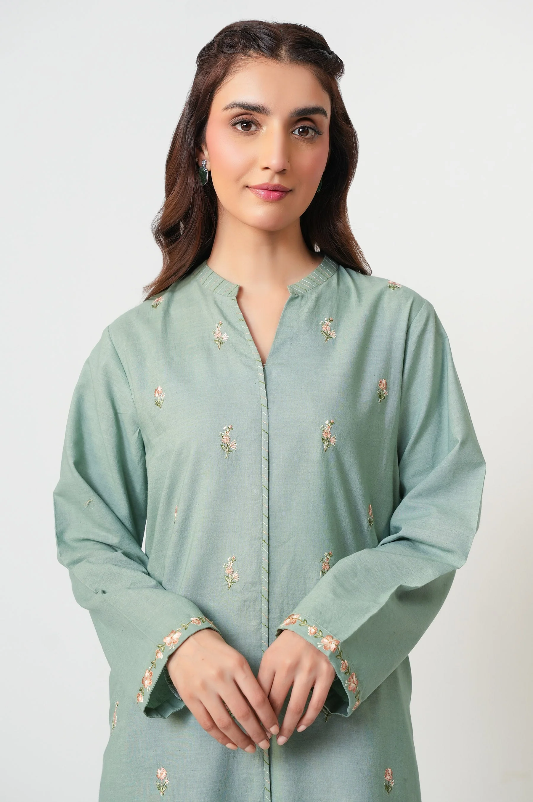 STITCHED EMBROIDERED CAMBRIC SHIRT BOTTOM (FACTORY E-OUTLET) - Image 2