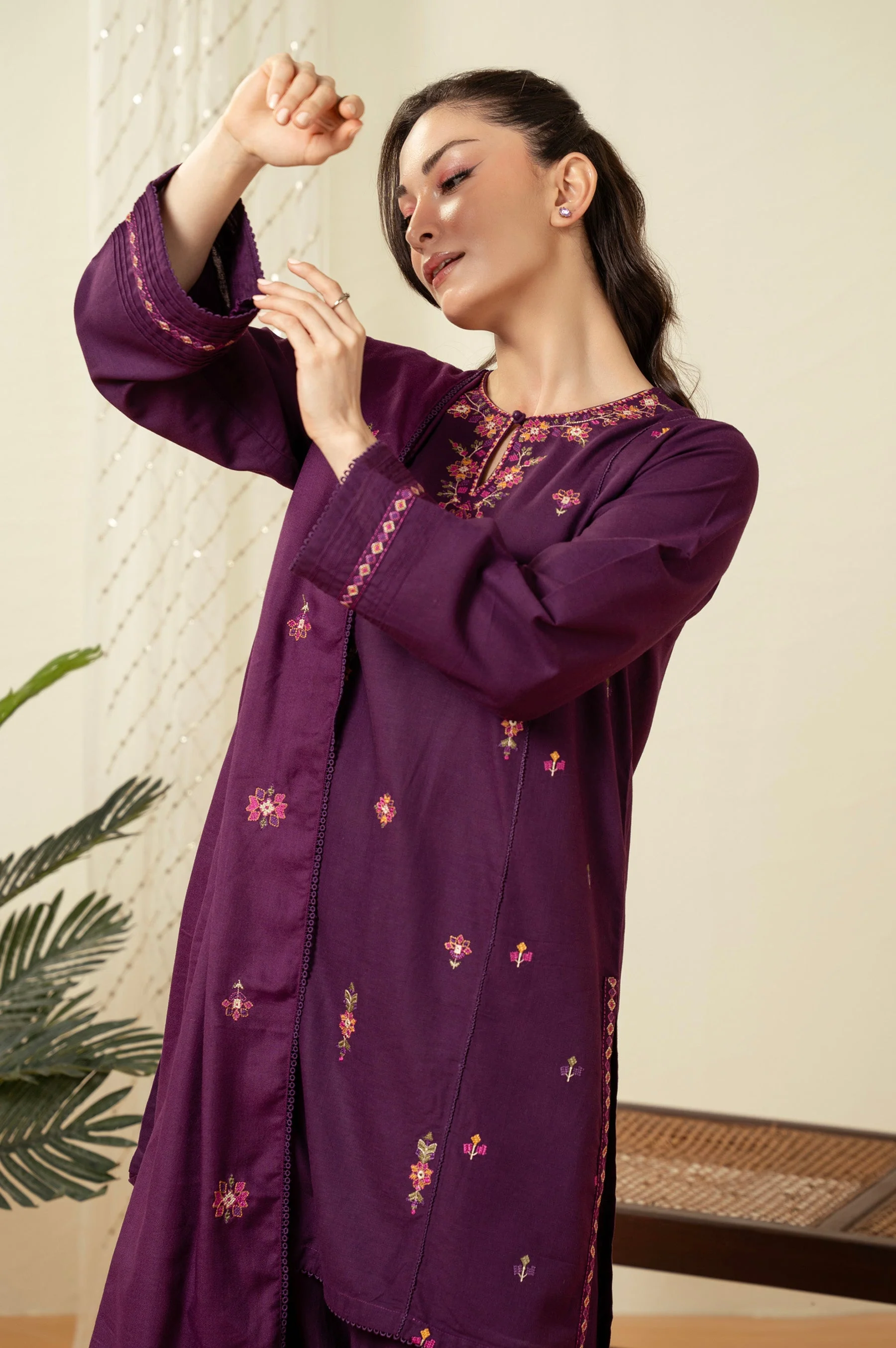 EMBROIDERED COTTON LINEN STITCHED SHIRT BOTTOM - Image 3