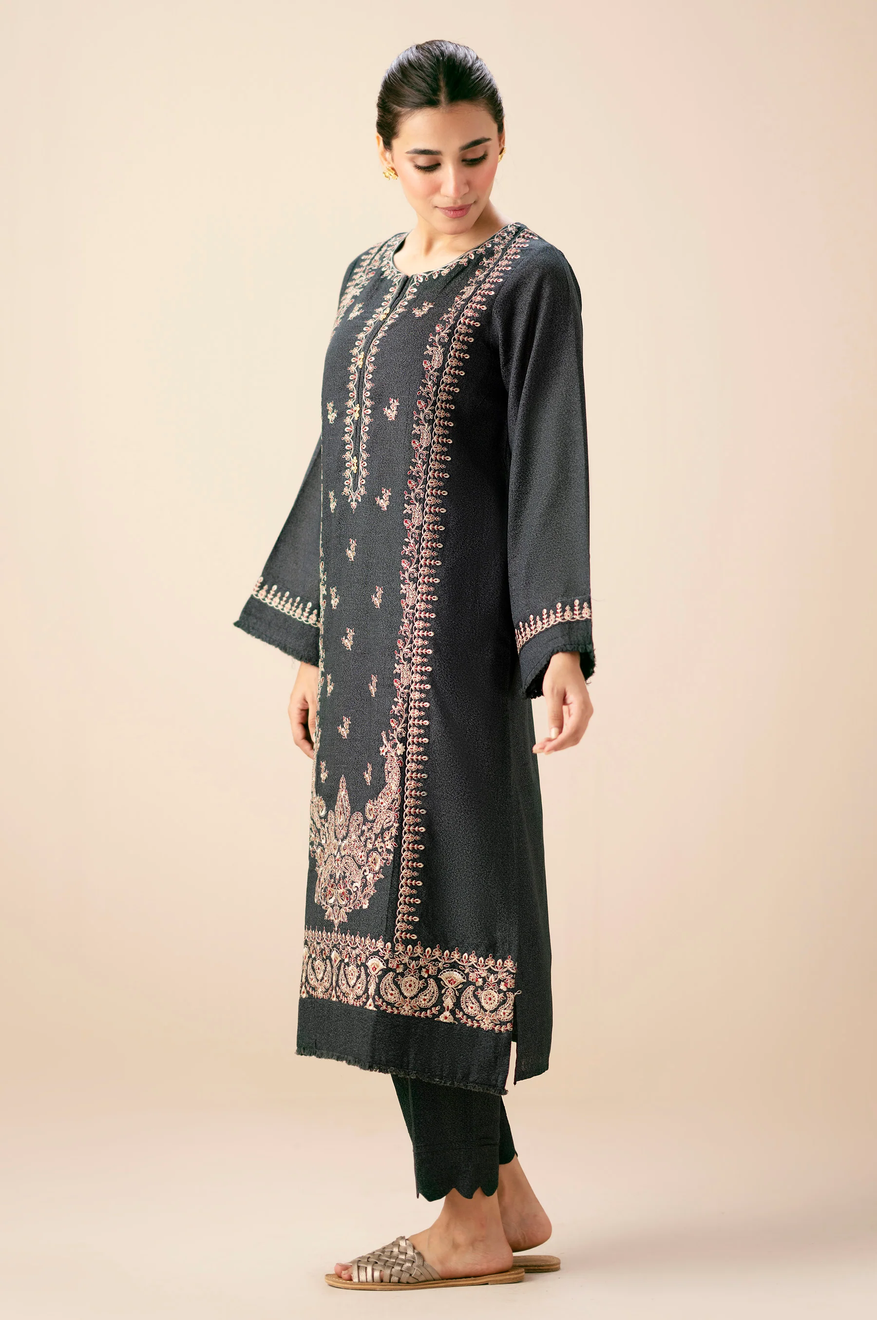 EMBROIDERED SHIRT BOTTOM SUIT - Image 4