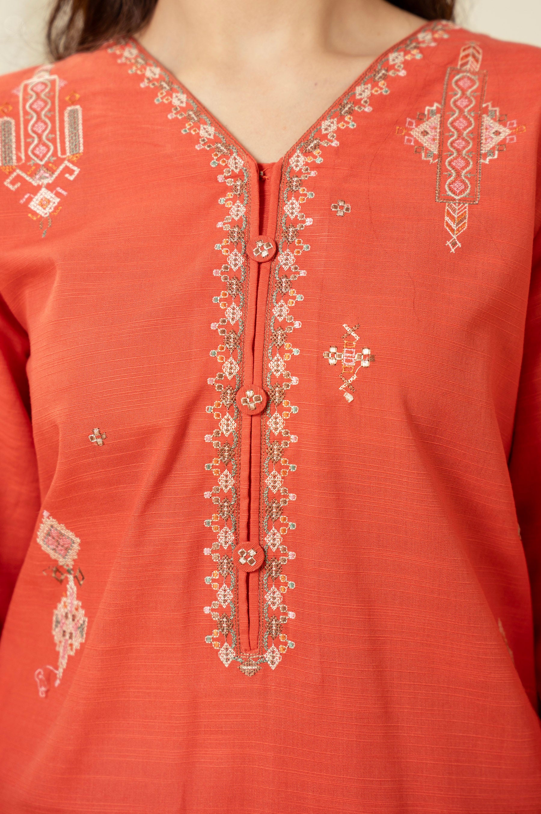 STITCHED DYED EMBROIDERED SUIT - Image 3
