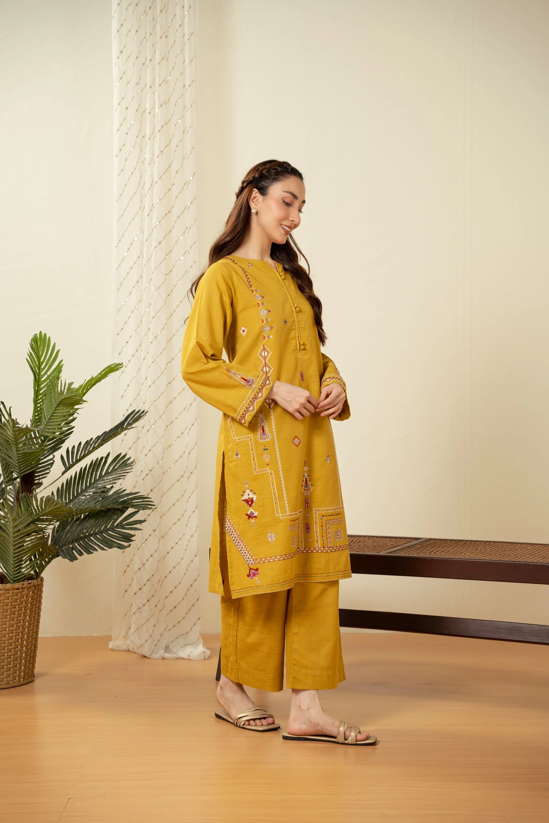 EMBROIDERED SUIT (FACTORY E-OUTLET) - Image 5