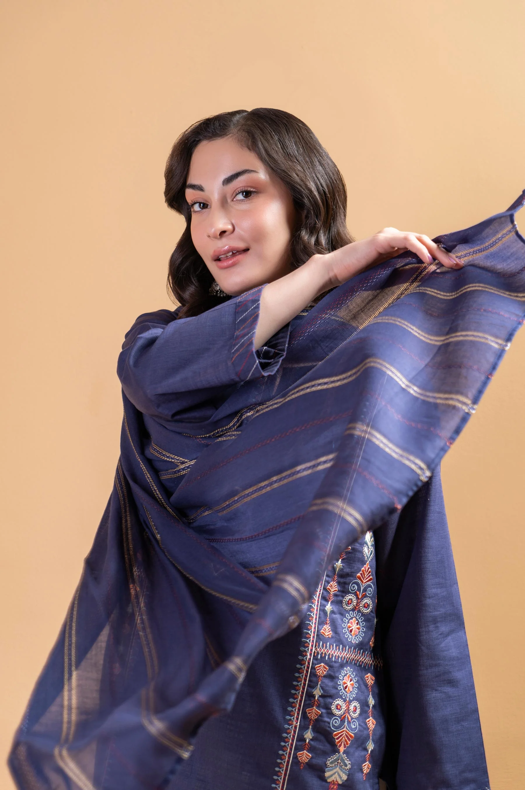 Stitched 2 Piece Embroidered Cotton Slub Shirt With Dupatta - Image 6