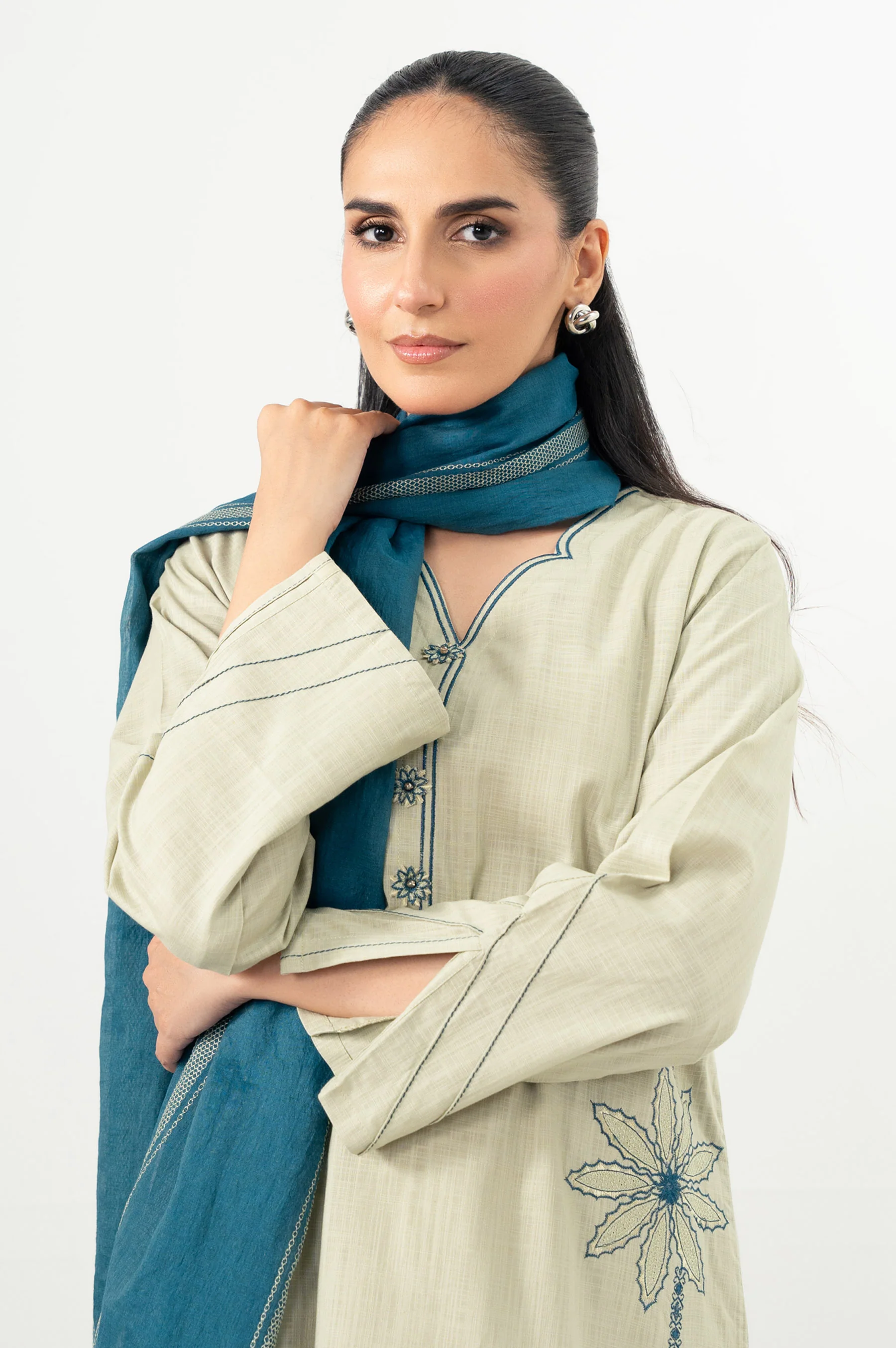 Stitched 2 Piece Embroidered Both Side Slub Shirt & Dupatta - Image 2