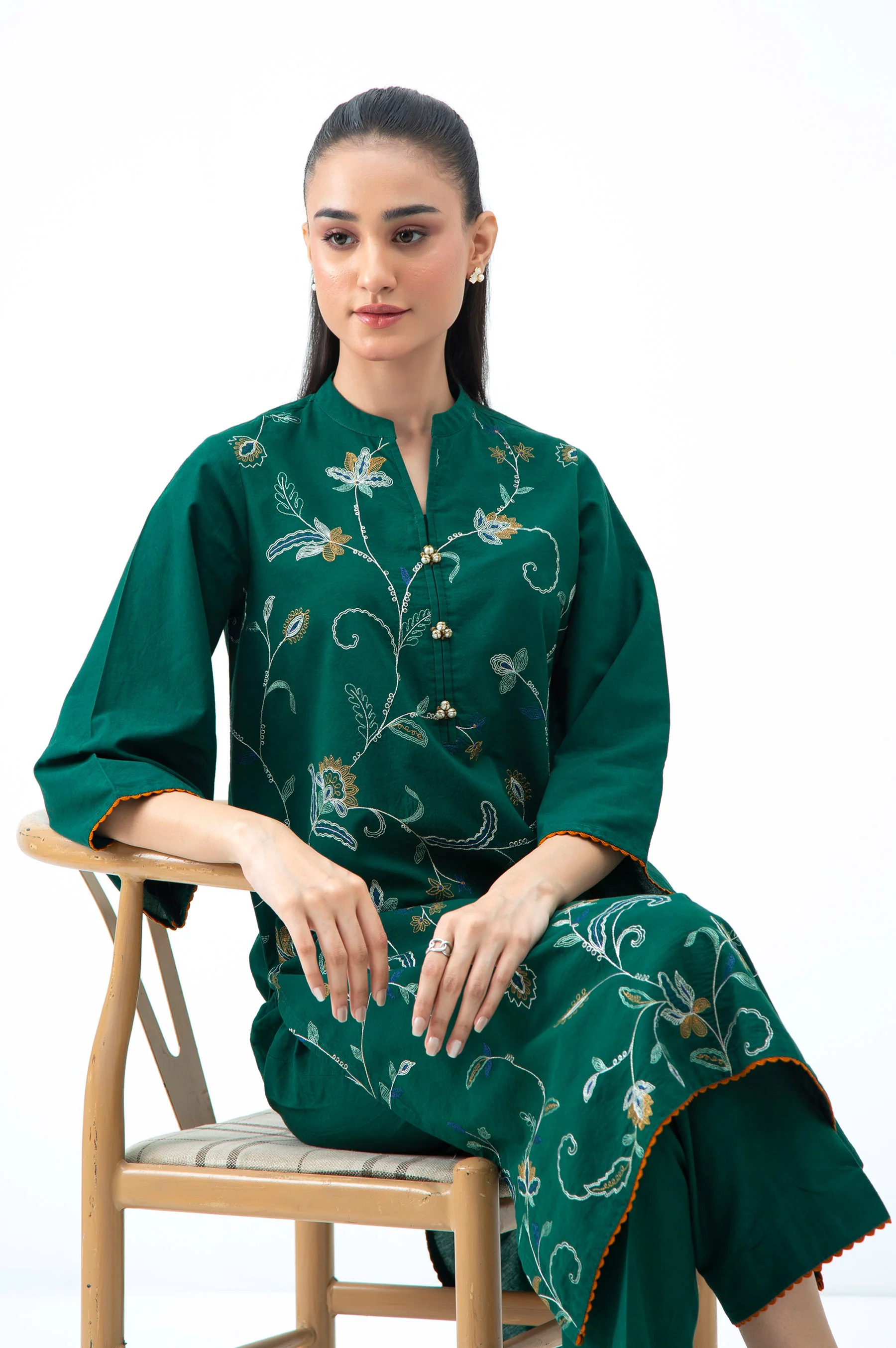 STITCHED EMBROIDERED CAMBRIC SHIRT BOTTOM - Image 4