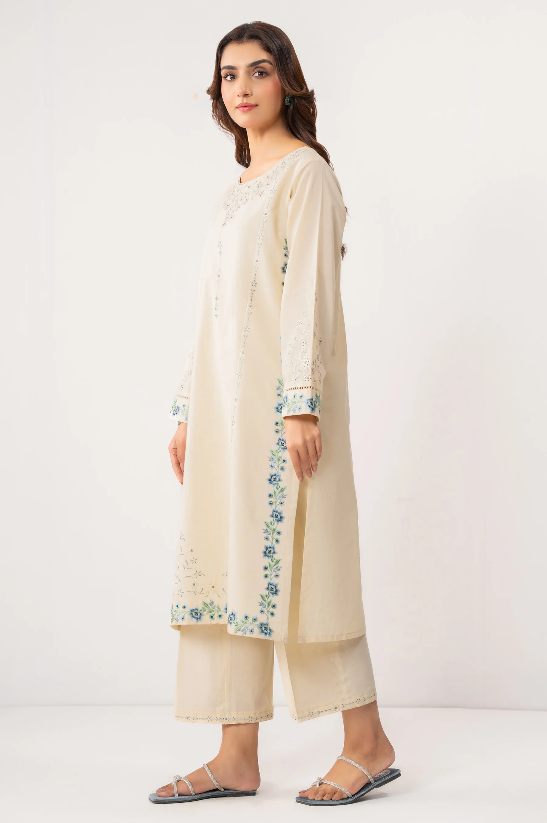 STITCHED EMBROIDERED CAMBRIC SHIRT BOTTOM - Image 3