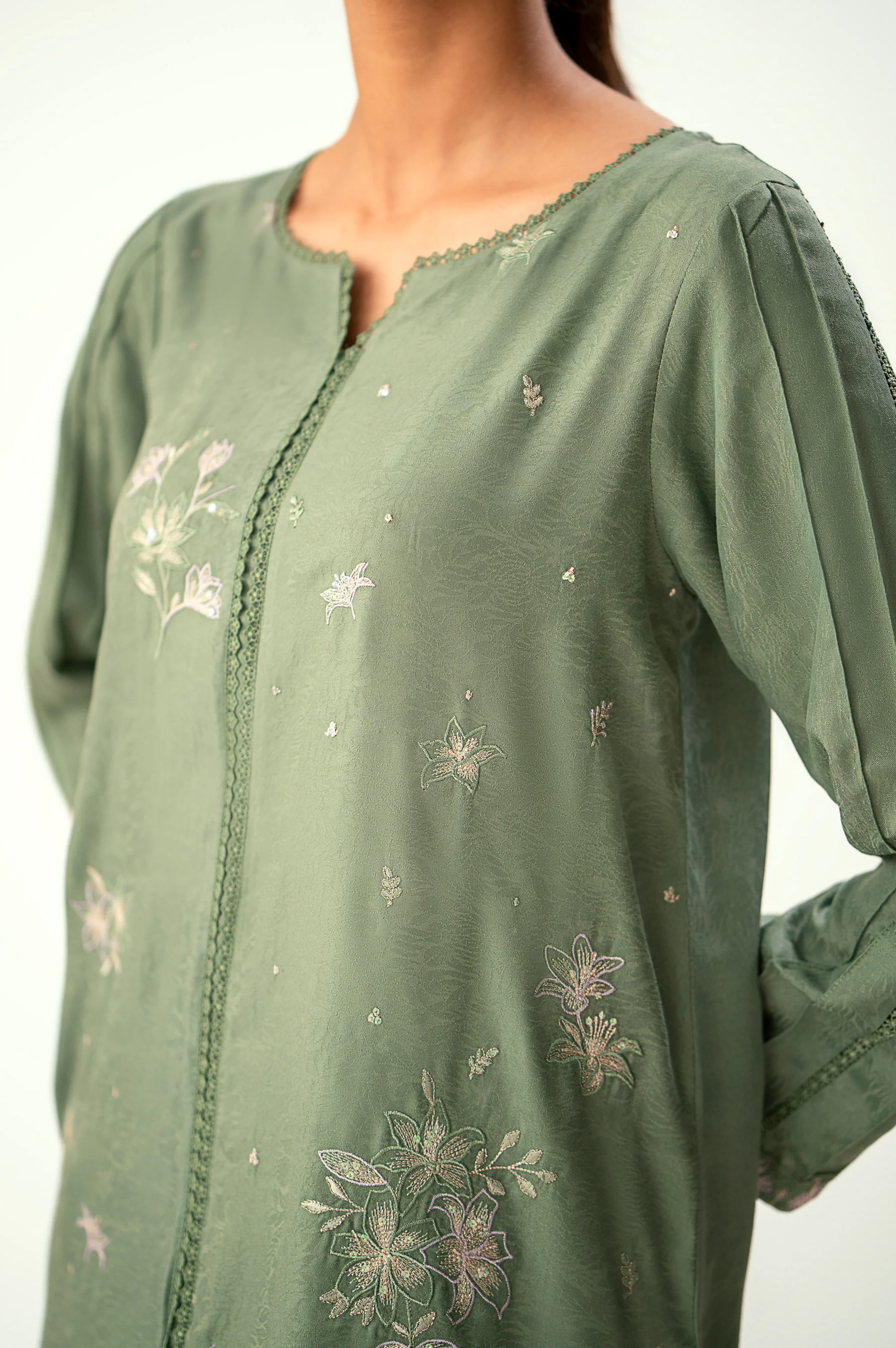EMBROIDERED SUIT - Image 6