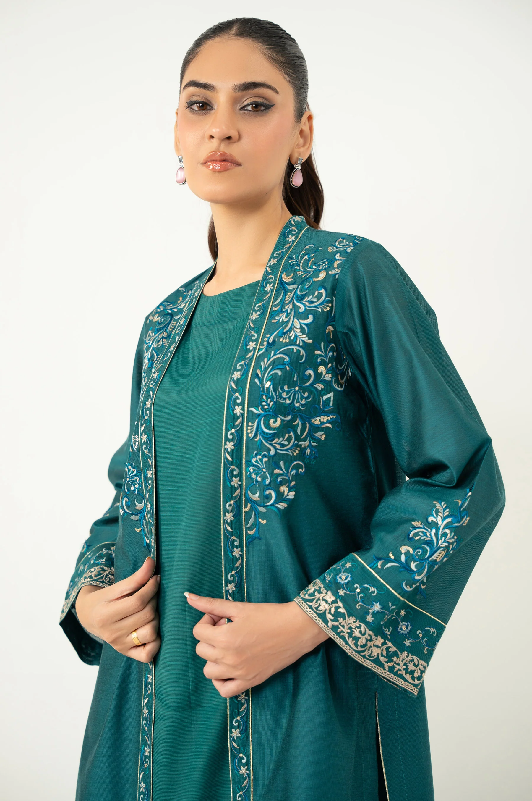 EMBROIDERED SUIT - Image 2