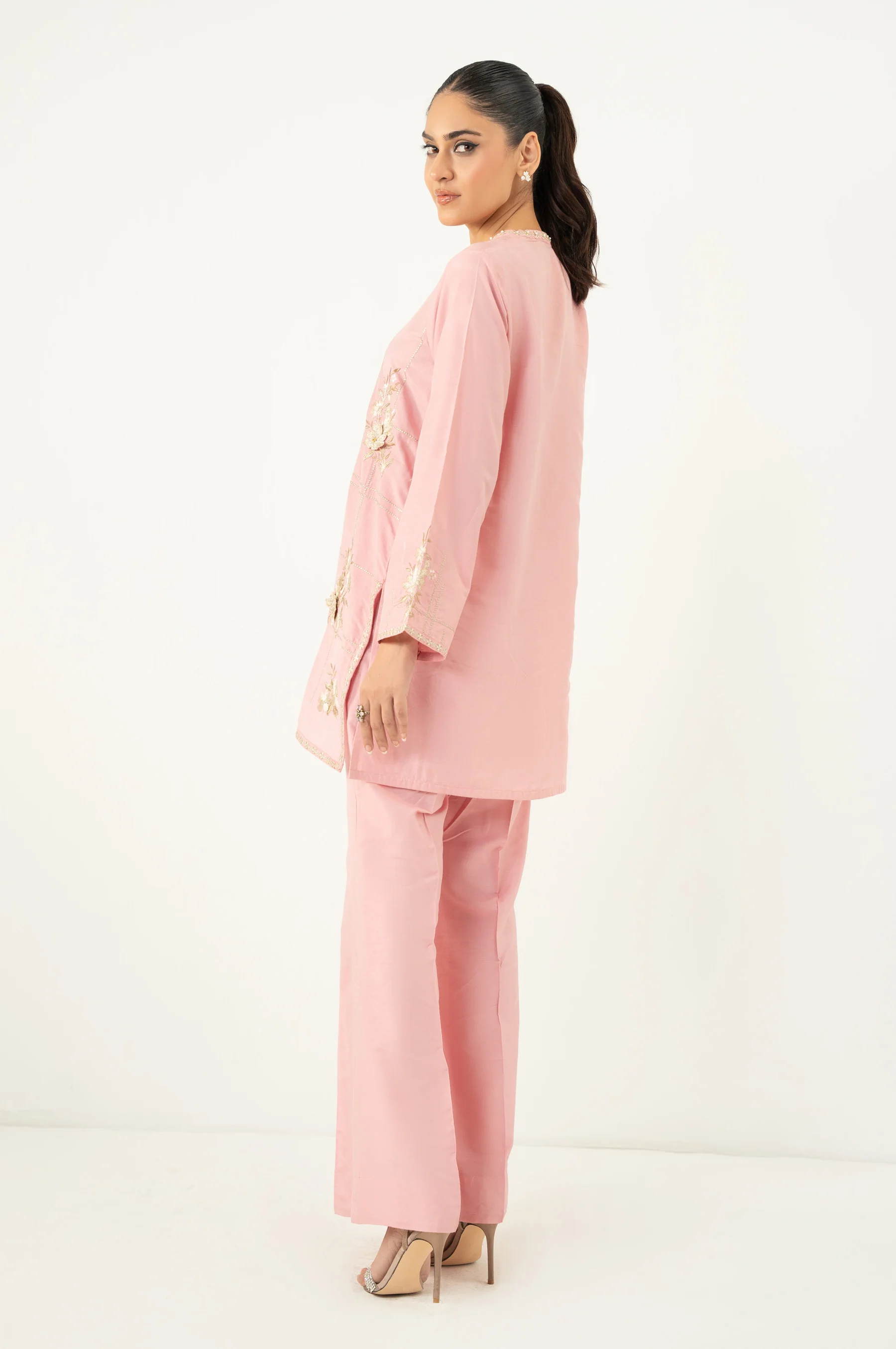 EMBROIDERED SUIT - Image 2