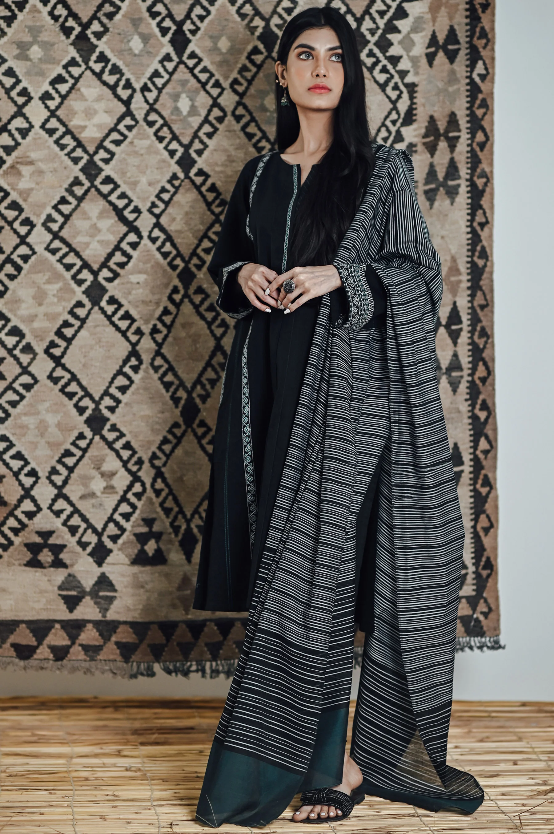 Stitched 2 Piece Embroidered Cotton Slub Suit - Image 2