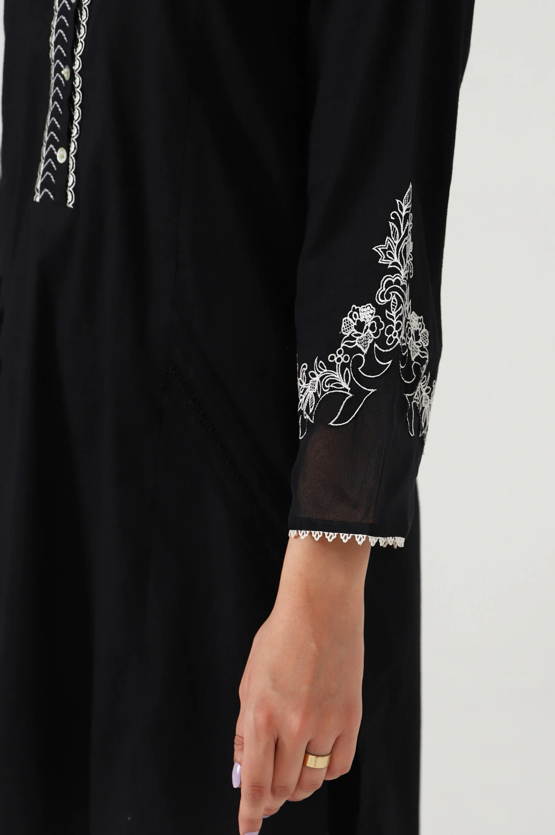 Stitched 2 Piece Embroidered Cotton Slub Suit - Image 6